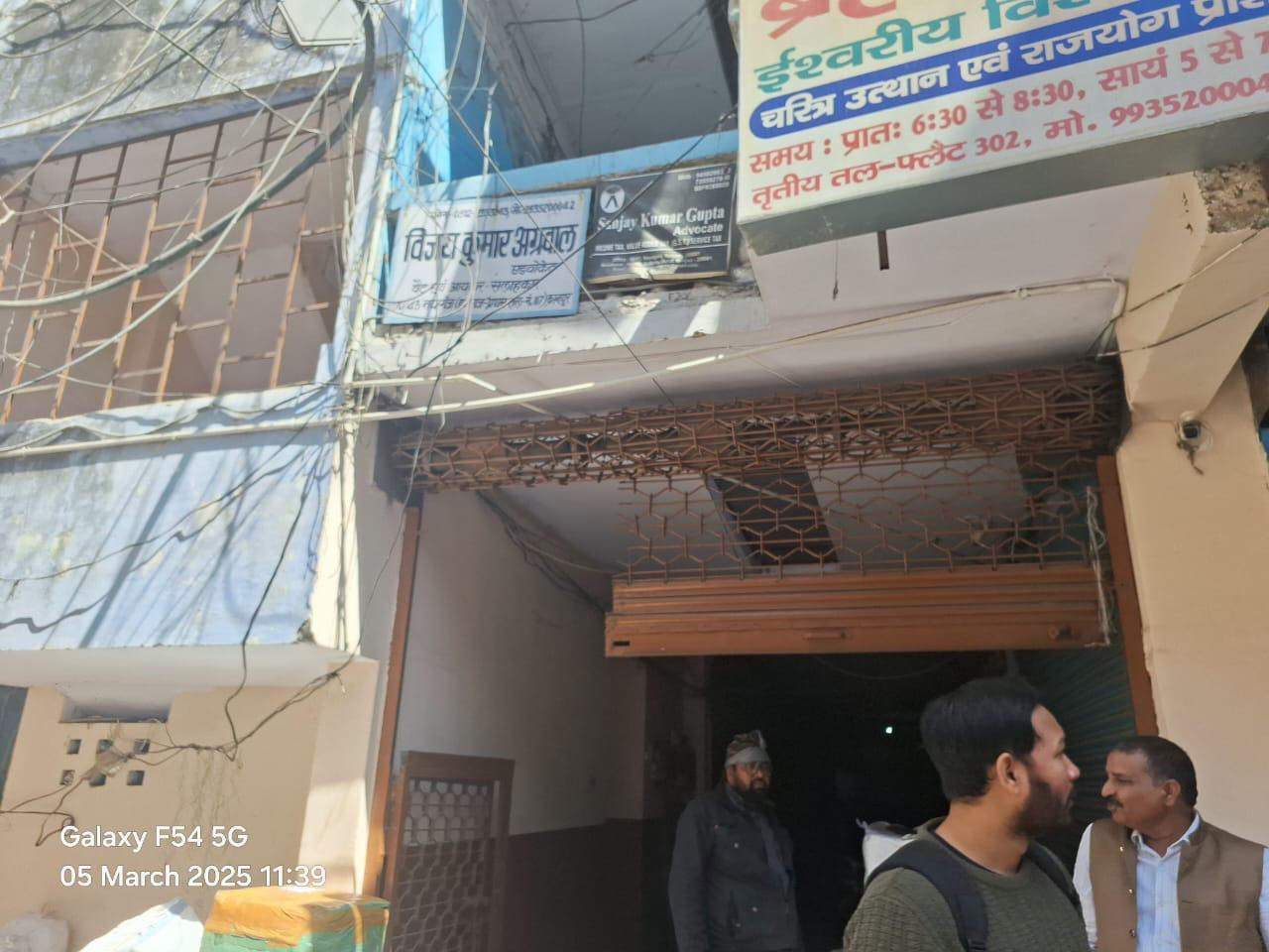 104.2 square feet Shops for sale in NAYAGANJ GOLA Kanpur