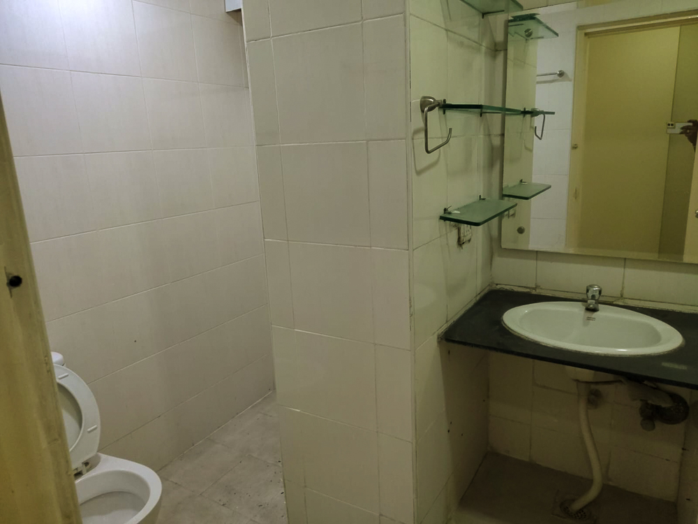 2475 square feet Flat for sale in Hyderabad — photo 18