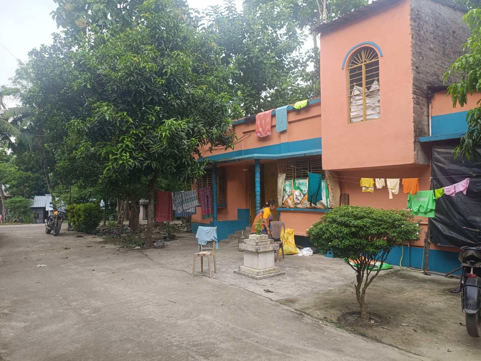 2500 square feet Individual House for sale in Haringhata GOALDOBE — photo 1