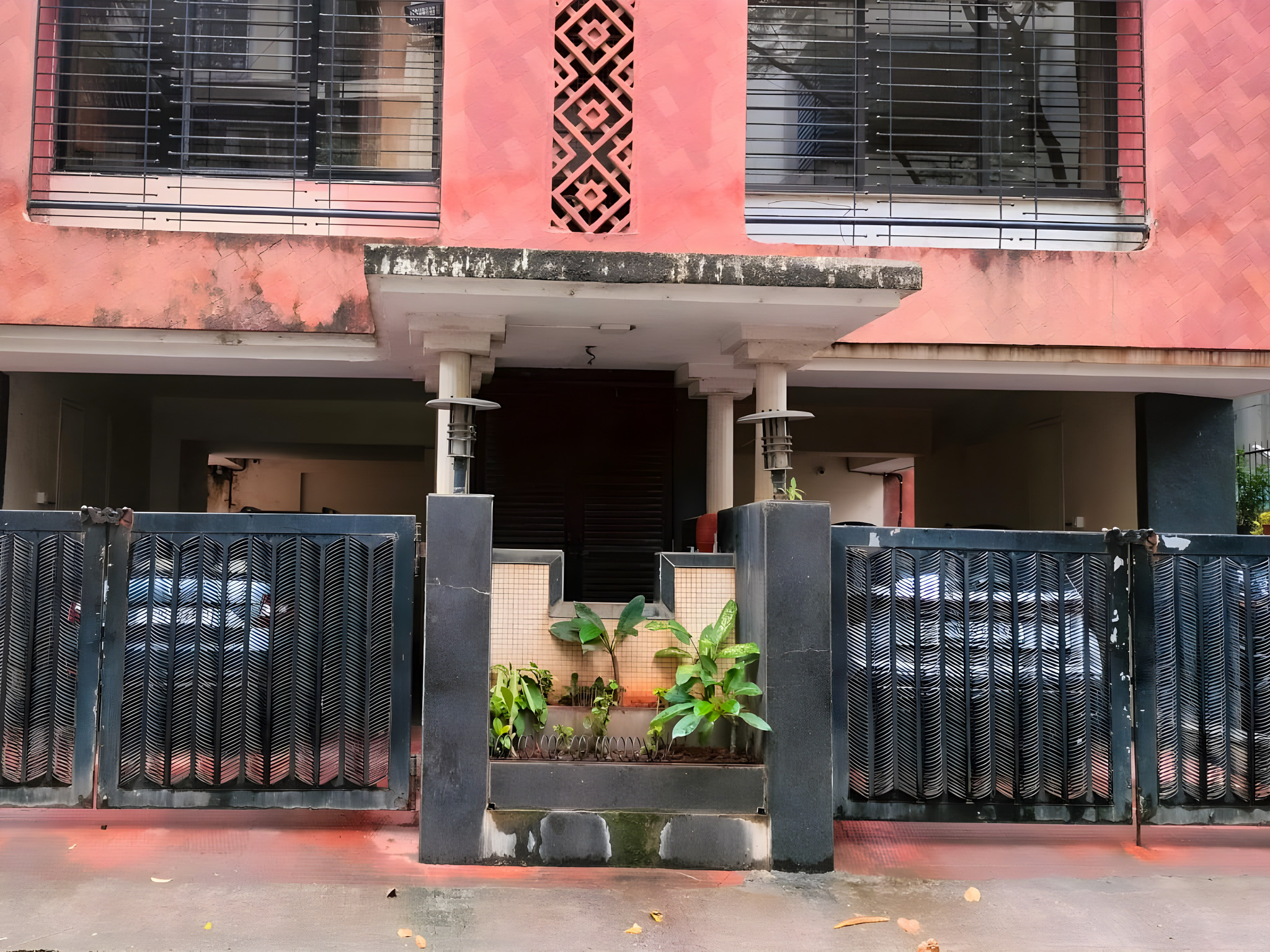 Flat for sale in Khar Village, Bandra District Mumbai — photo 3