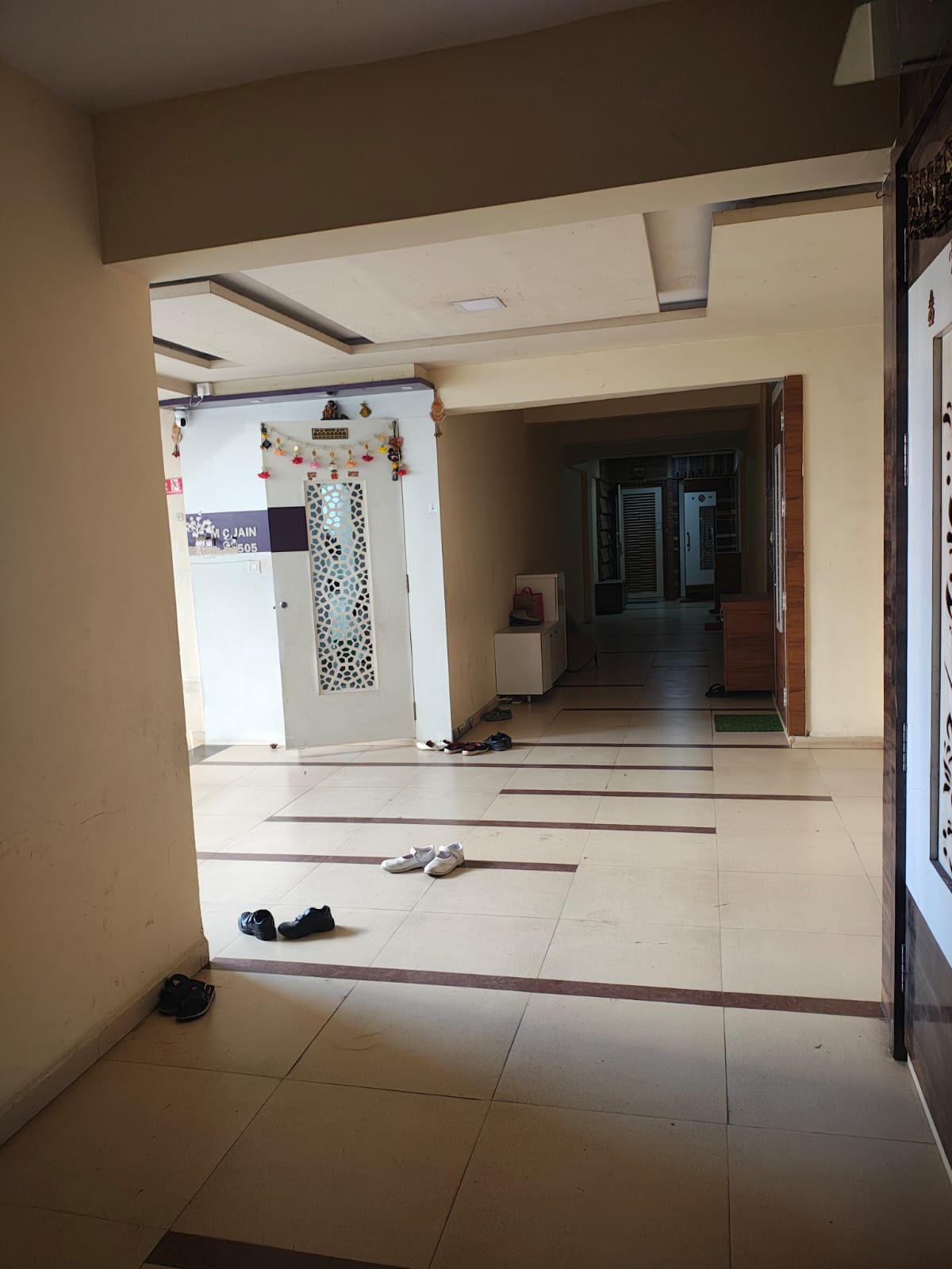 960 square feet Flat for sale in Alok City — photo 5