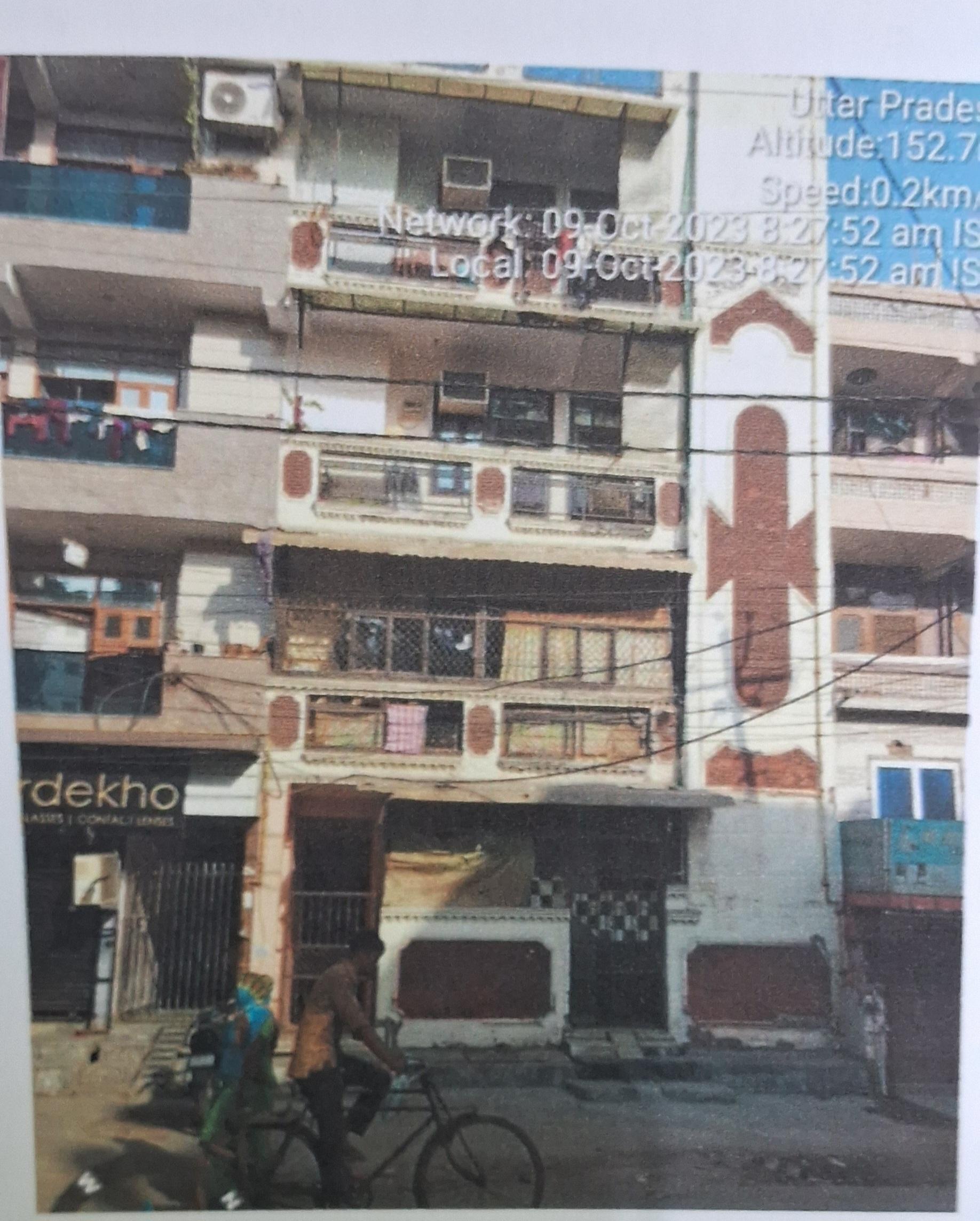 Flat for sale in Ghaziabad — photo 1