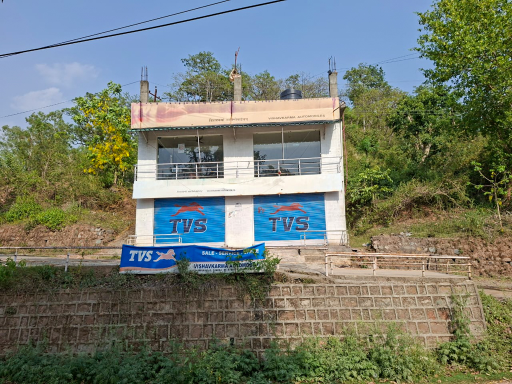 Shops for sale in road side Dhin — photo 1