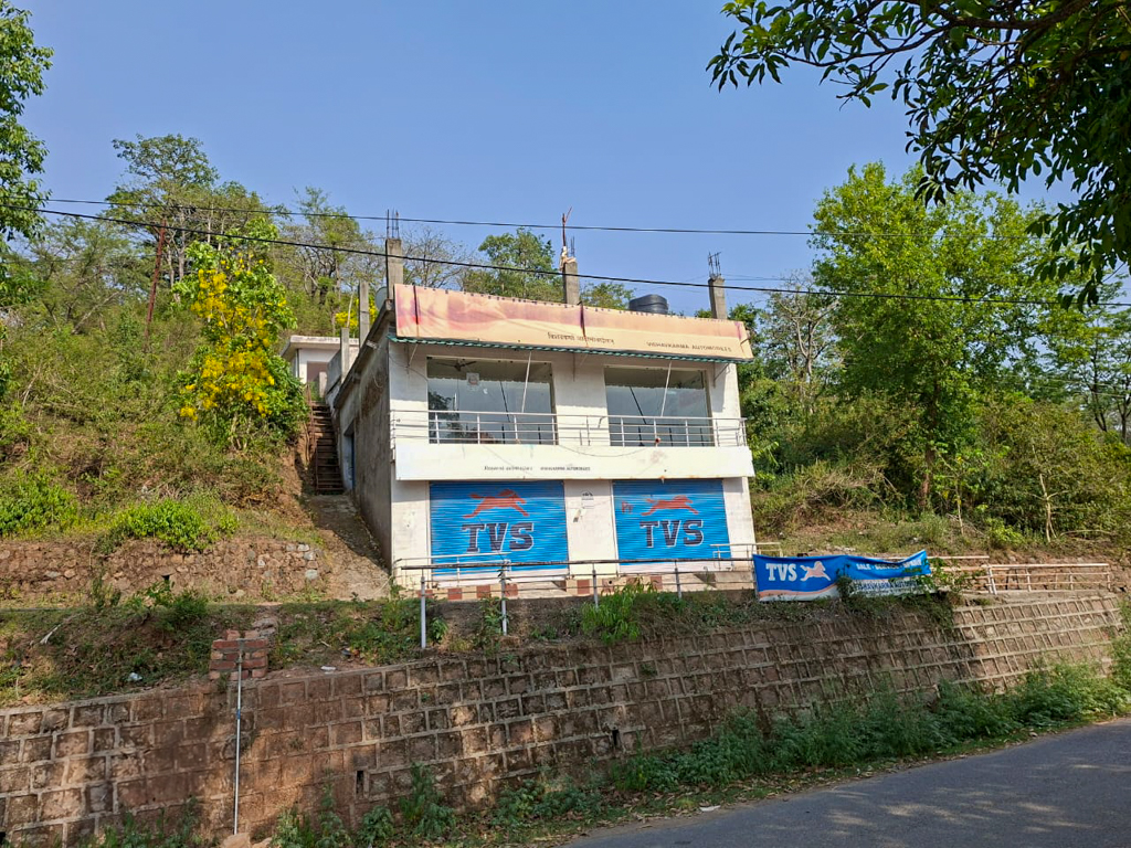 Shops for sale in road side Dhin — photo 3