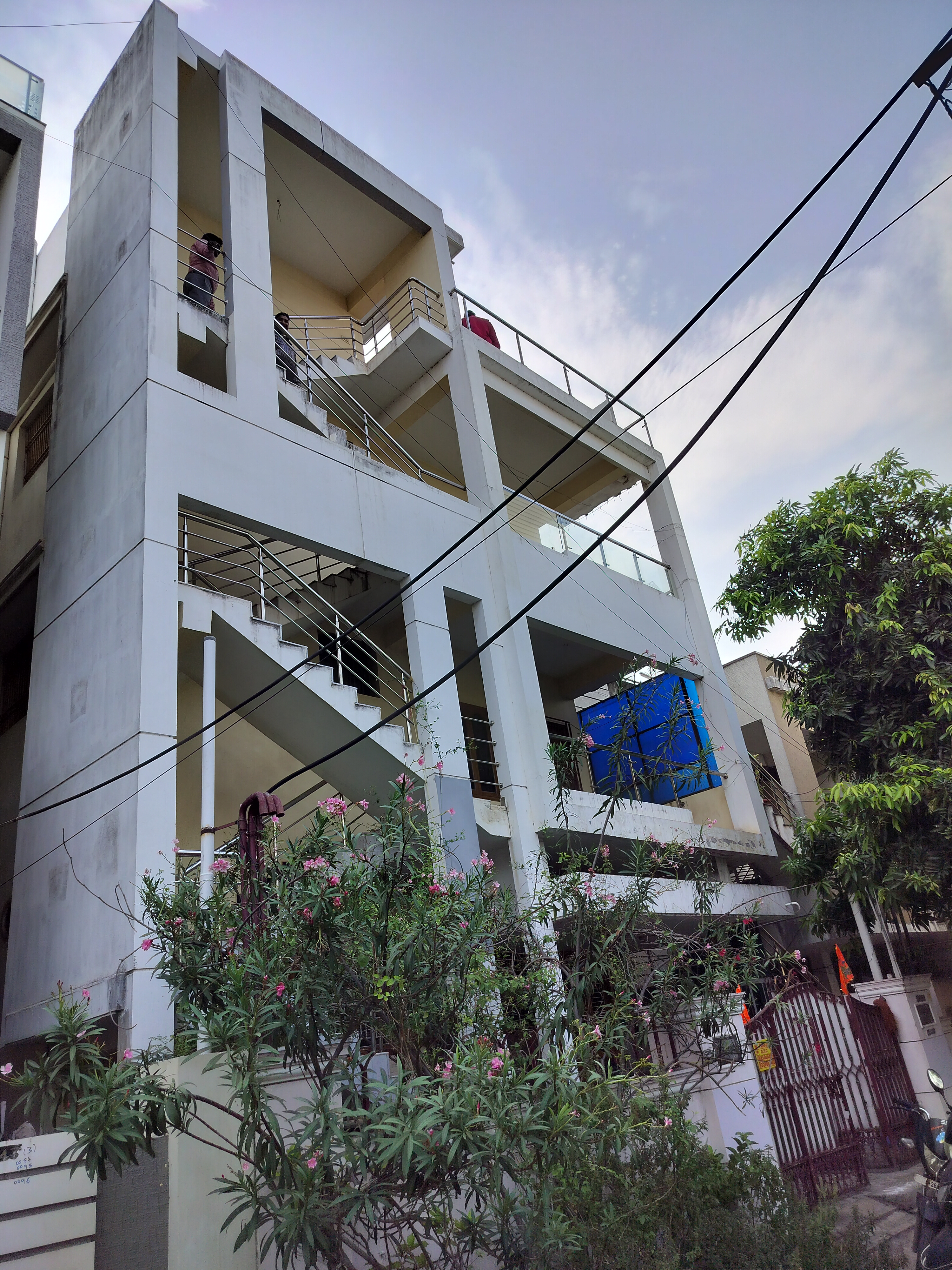 3918 square meter Individual House for sale in RAJA RAVINDRA PRASAD, Sri Lakshmi Narasimha Swamy  Nagar, Usmansaheb Peta Nellore — photo 1