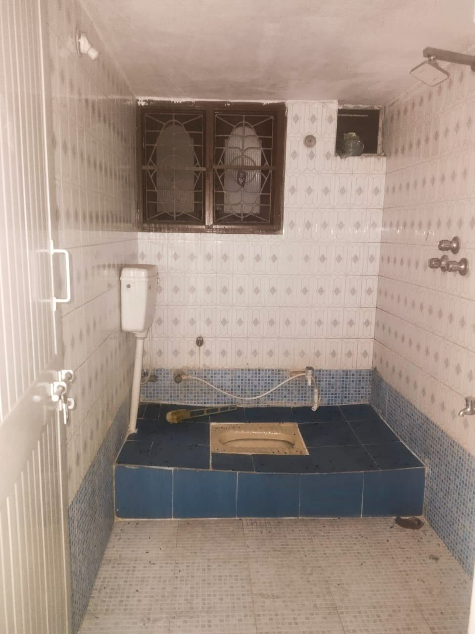 7 BHK Individual House for sale in INDIVIDUAL HOUSE, KARNATAKA HBCS, 2ND STAGE Bengaluru — photo 1