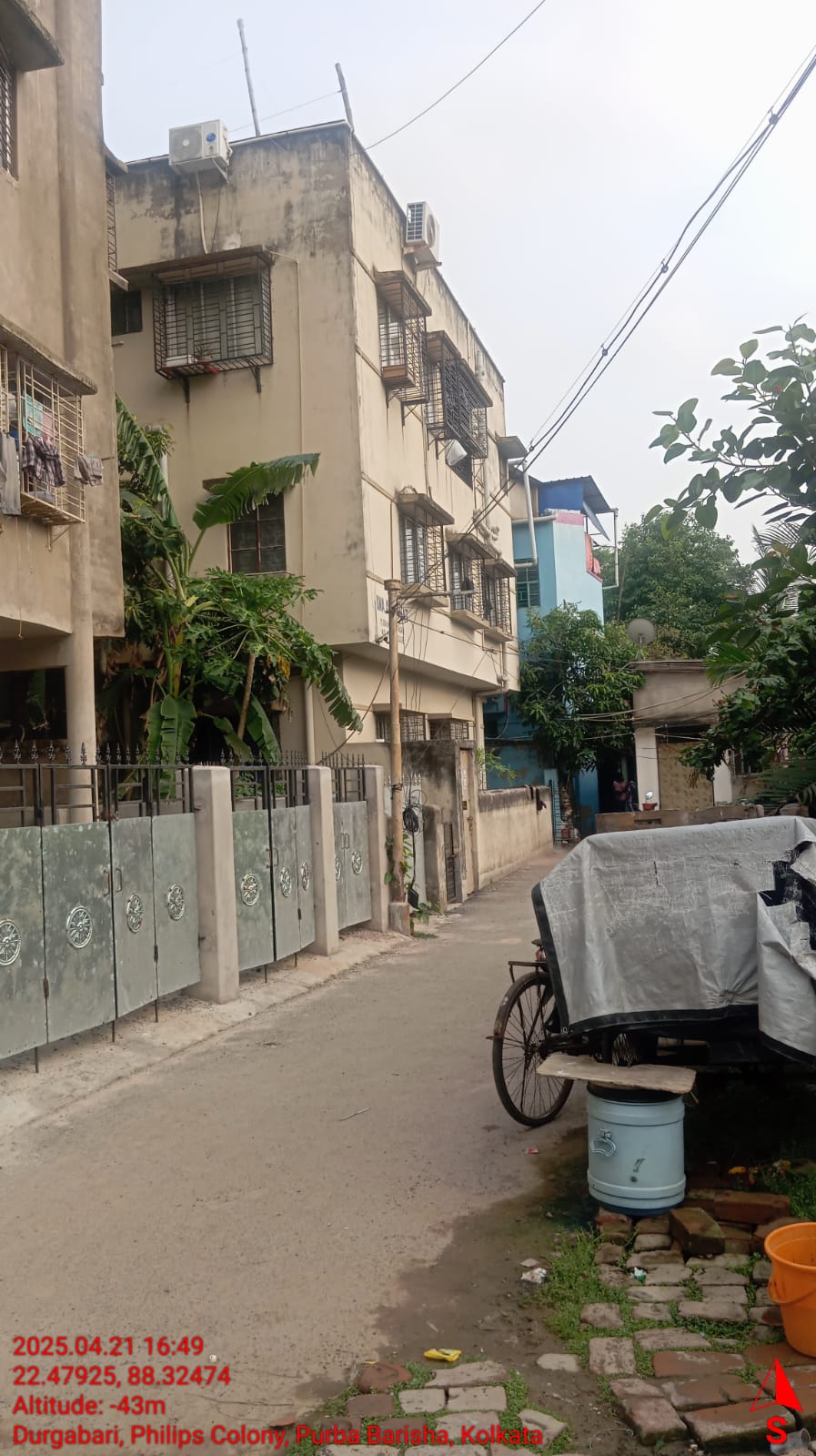 2 BHK Flat for sale in UMA APARTMENT, ISHAN GHOSH ROAD PURBA BARISHA KOLKATA 700008 NEAR EAST PARK AUTO STAND Kolkata — photo 4