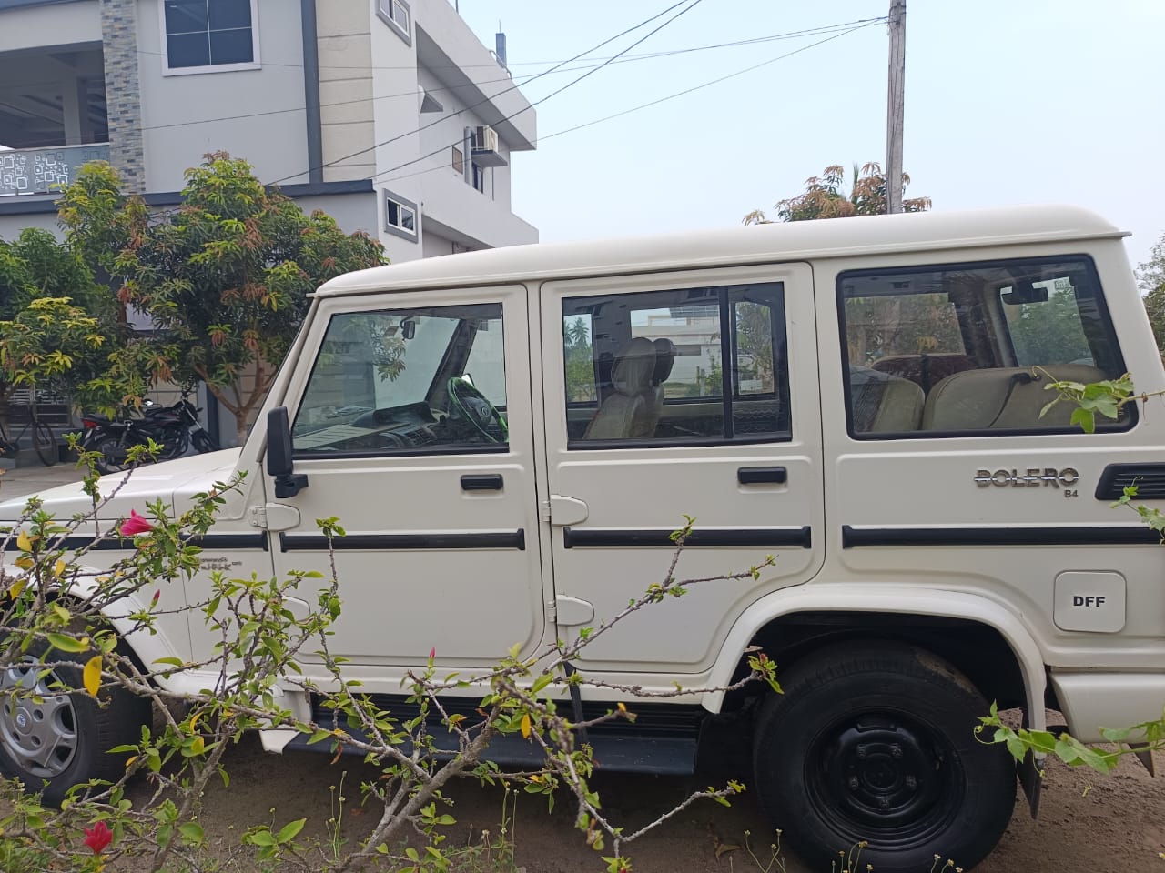 2020 Mahindra Bolero B4 SUV 92000 km 6 years for sale in passivedala bank of india Chagallu — photo 1