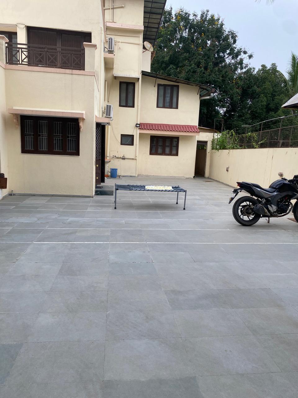 1269 square meter Bungalow for sale in BOPAL Ahmedabad — photo 4