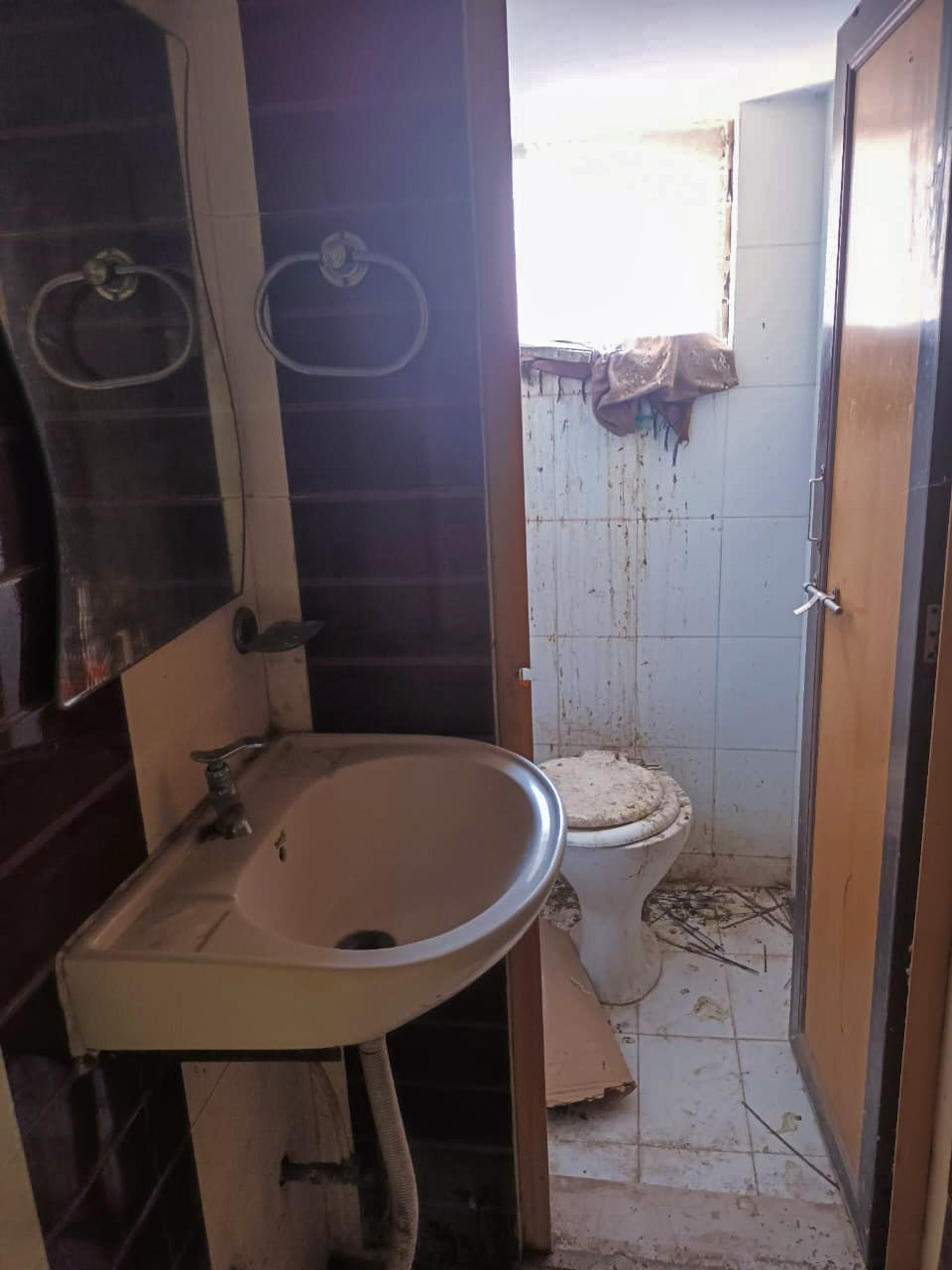 467 square feet Flat for sale in GAYATRI FLATS, SHASTRI BAUG-MAHADEV TALAV ROAD Vadodara — photo 3