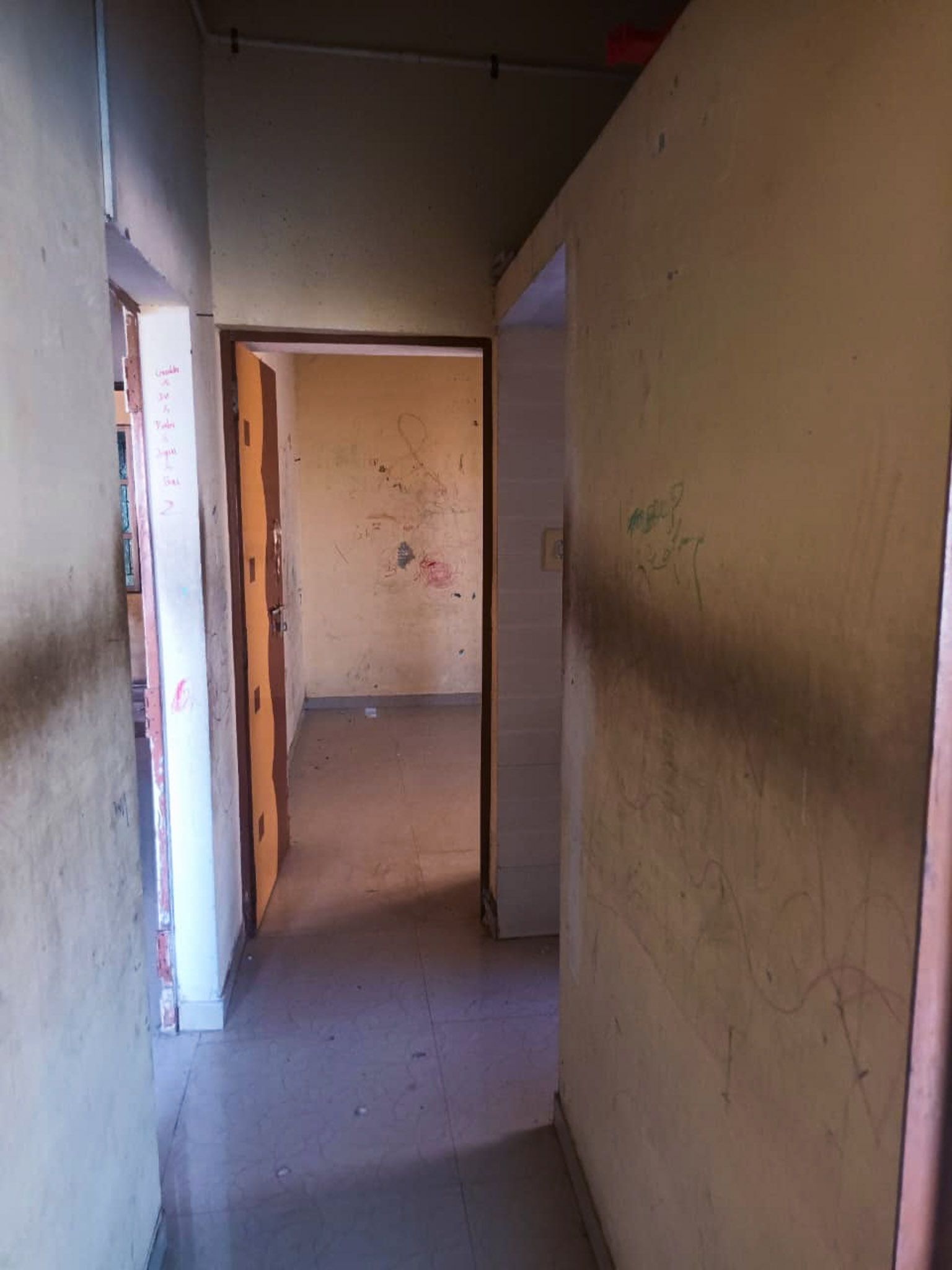 467 square feet Flat for sale in GAYATRI FLATS, SHASTRI BAUG-MAHADEV TALAV ROAD Vadodara — photo 4
