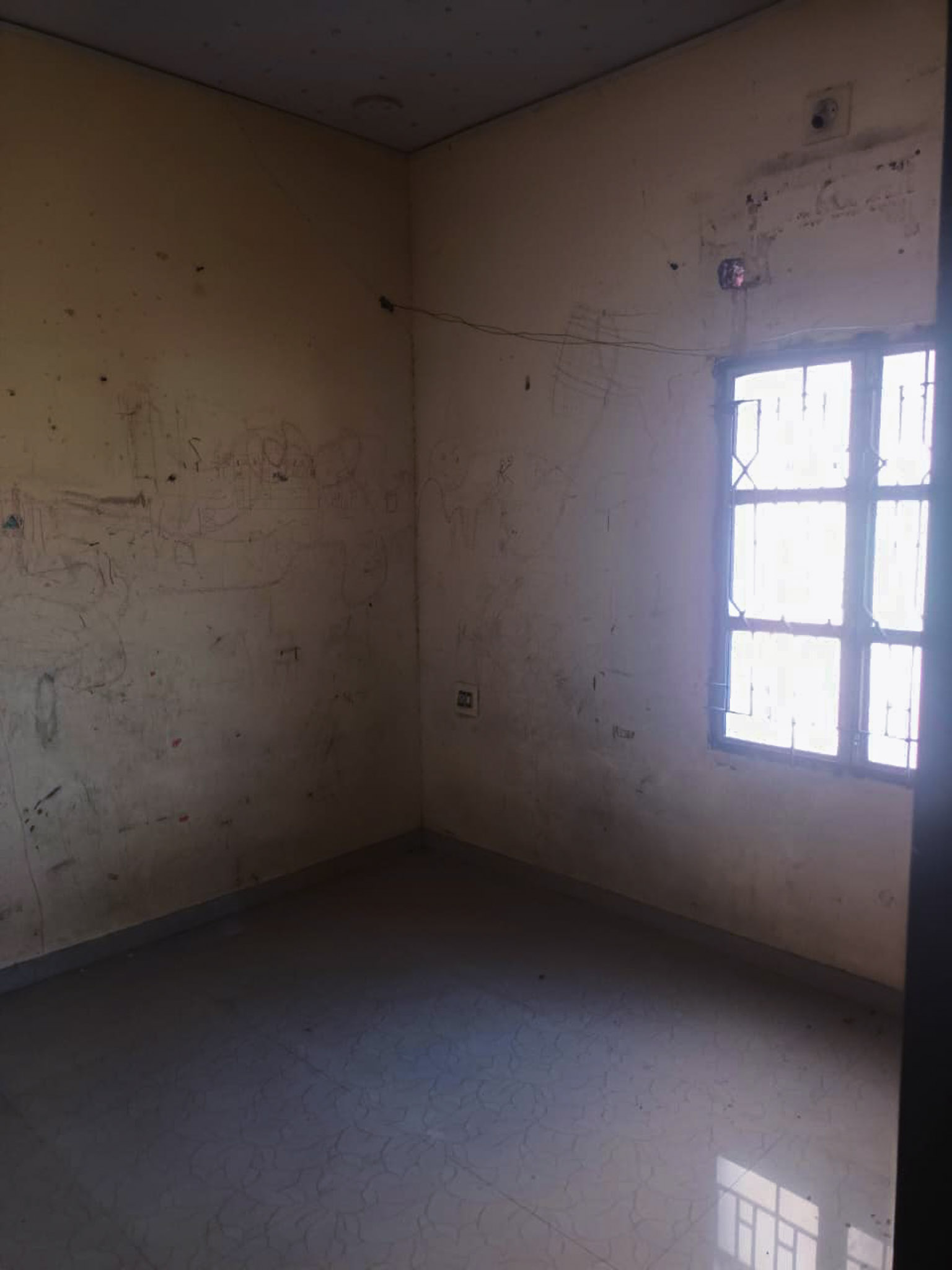 467 square feet Flat for sale in GAYATRI FLATS, SHASTRI BAUG-MAHADEV TALAV ROAD Vadodara — photo 7