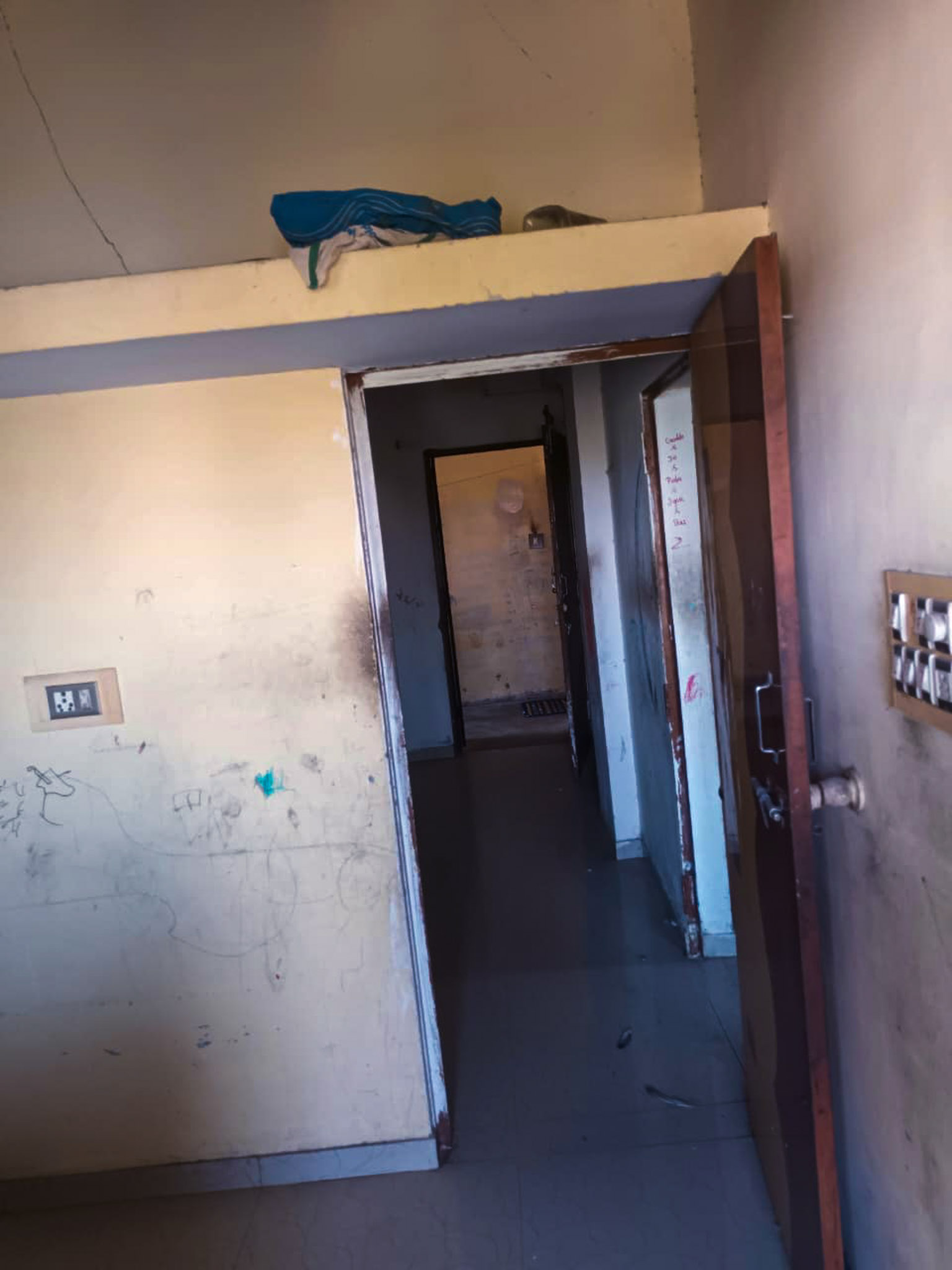 467 square feet Flat for sale in GAYATRI FLATS, SHASTRI BAUG-MAHADEV TALAV ROAD Vadodara — photo 13