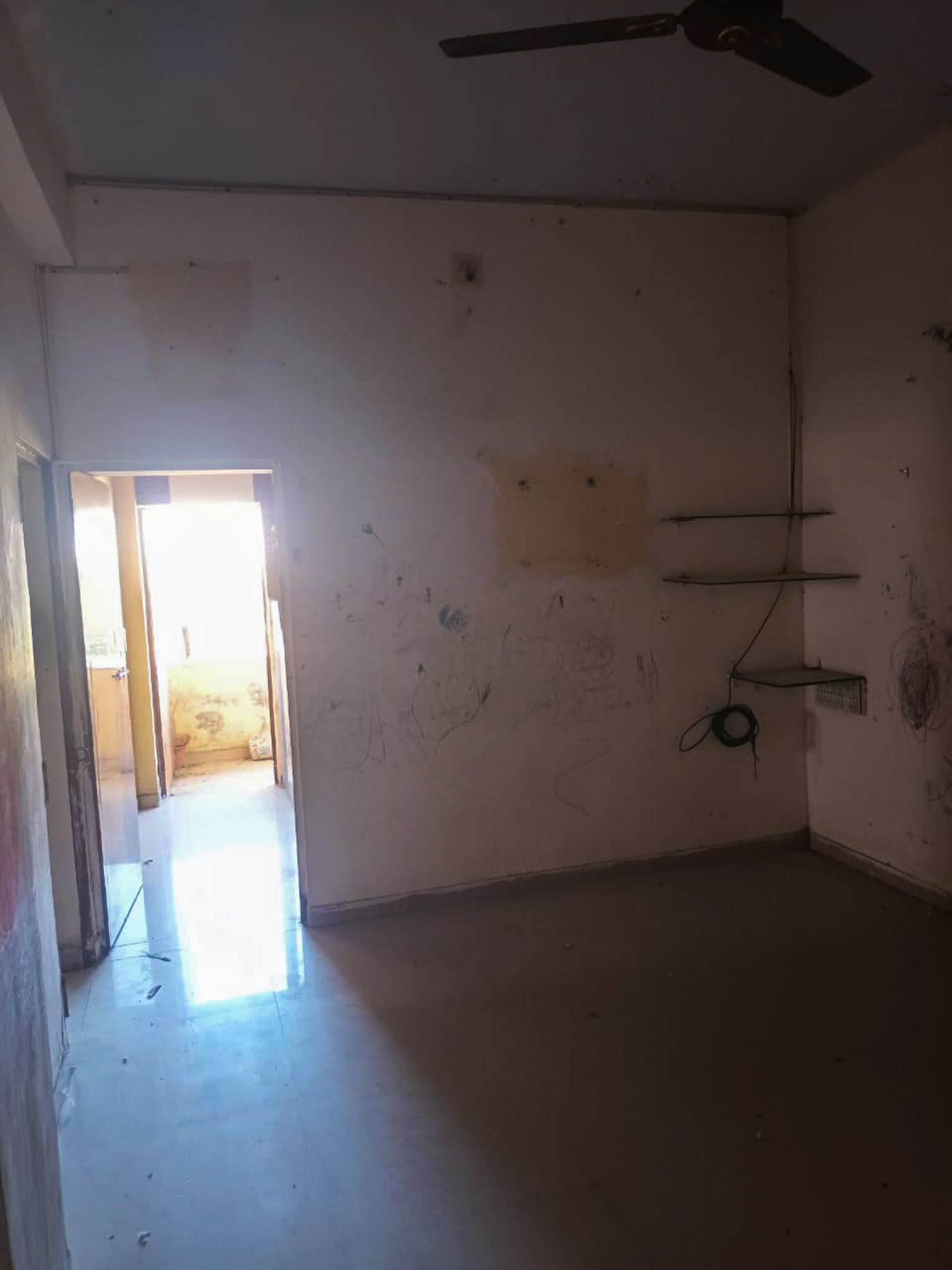467 square feet Flat for sale in GAYATRI FLATS, SHASTRI BAUG-MAHADEV TALAV ROAD Vadodara — photo 18