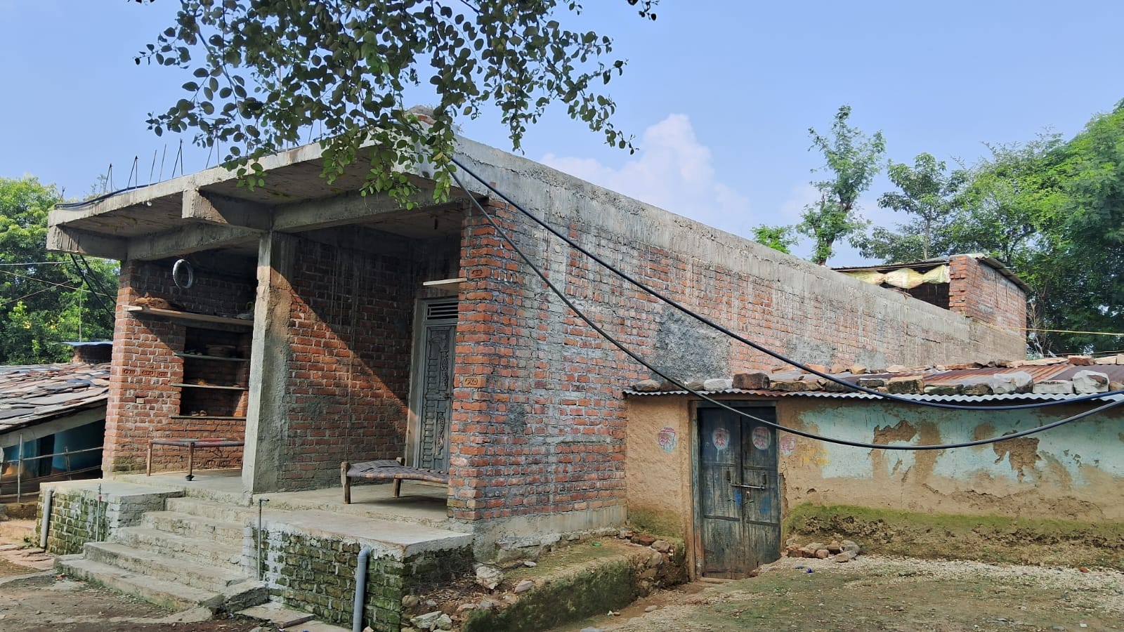 2565 square feet Individual House for sale in Bakani — photo 2