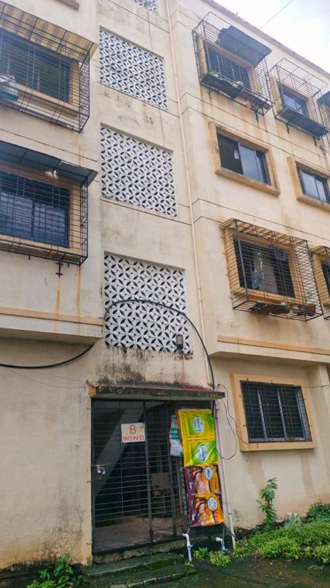 345 square feet Flat for sale in NEAR ASHAPURA MARBLE, GOVELI Additional Murbad Industrial Area