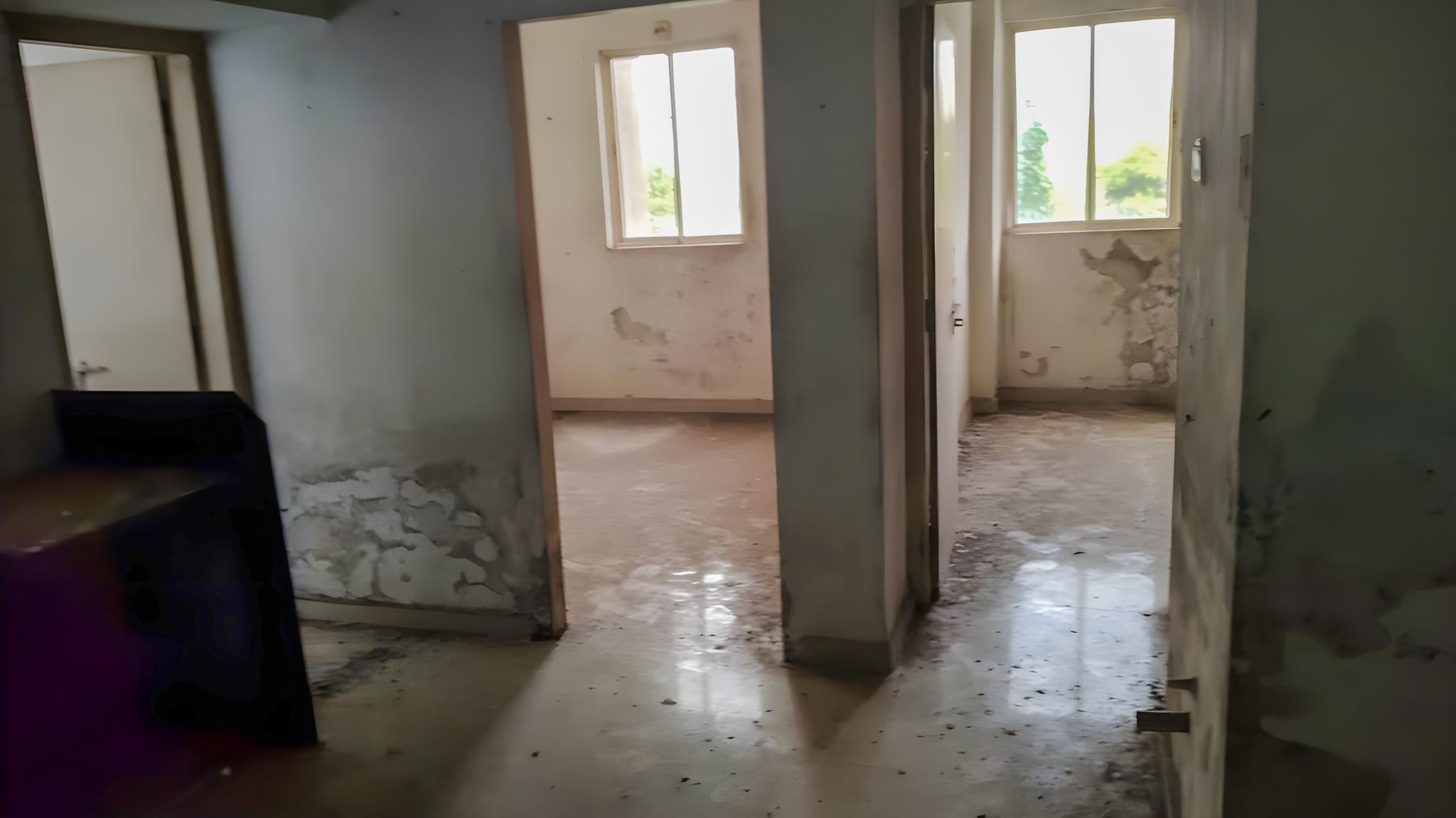1040 square feet Flat for sale in Surat — photo 5