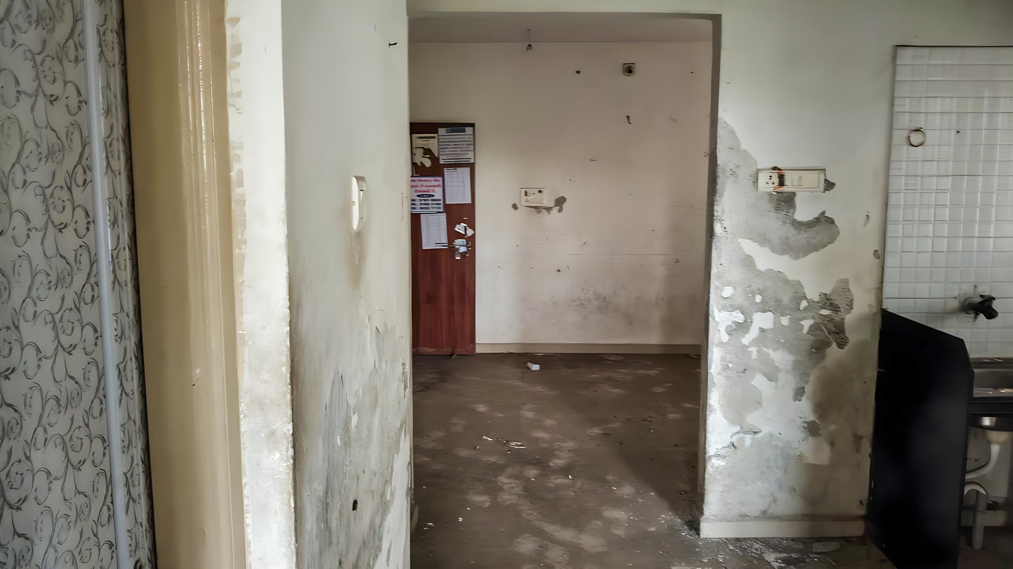 1040 square feet Flat for sale in Surat — photo 11