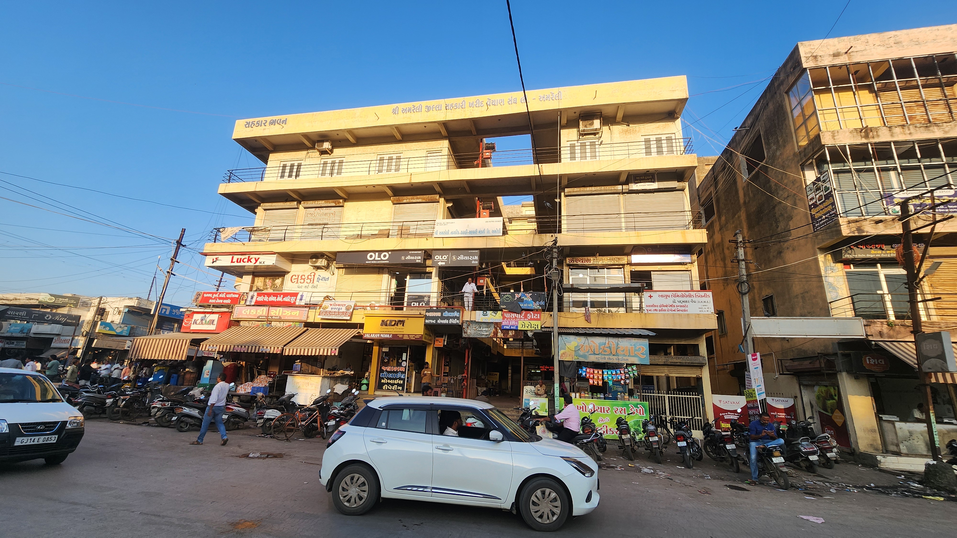 13.27 square meter Shops for sale in Amreli
