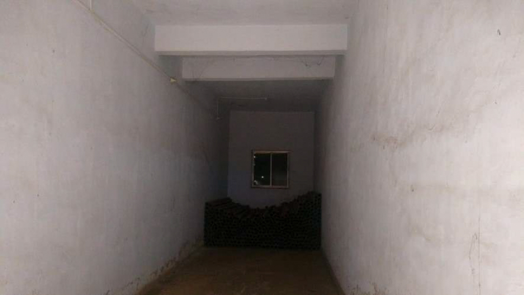 Shops for sale in Neral — photo 1