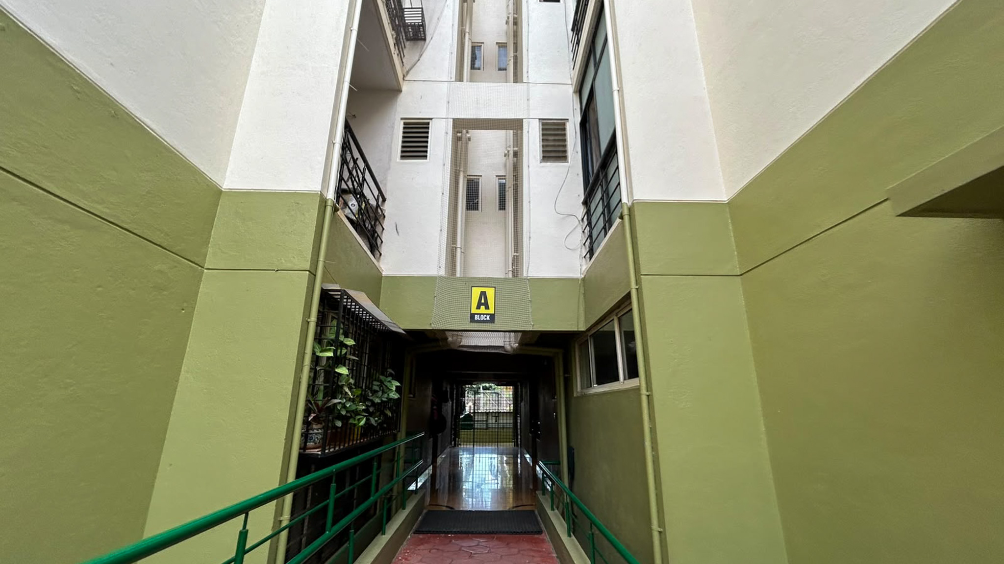 950 square feet Flat for sale in SIATUATED AT M S RAMAIAH ROAD ,POORNAPURA VILLAGE KASABA HOBLI Bengaluru — photo 17