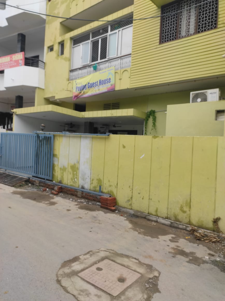 2134 square feet Individual House for sale in MADHOPUR Varanasi — photo 7