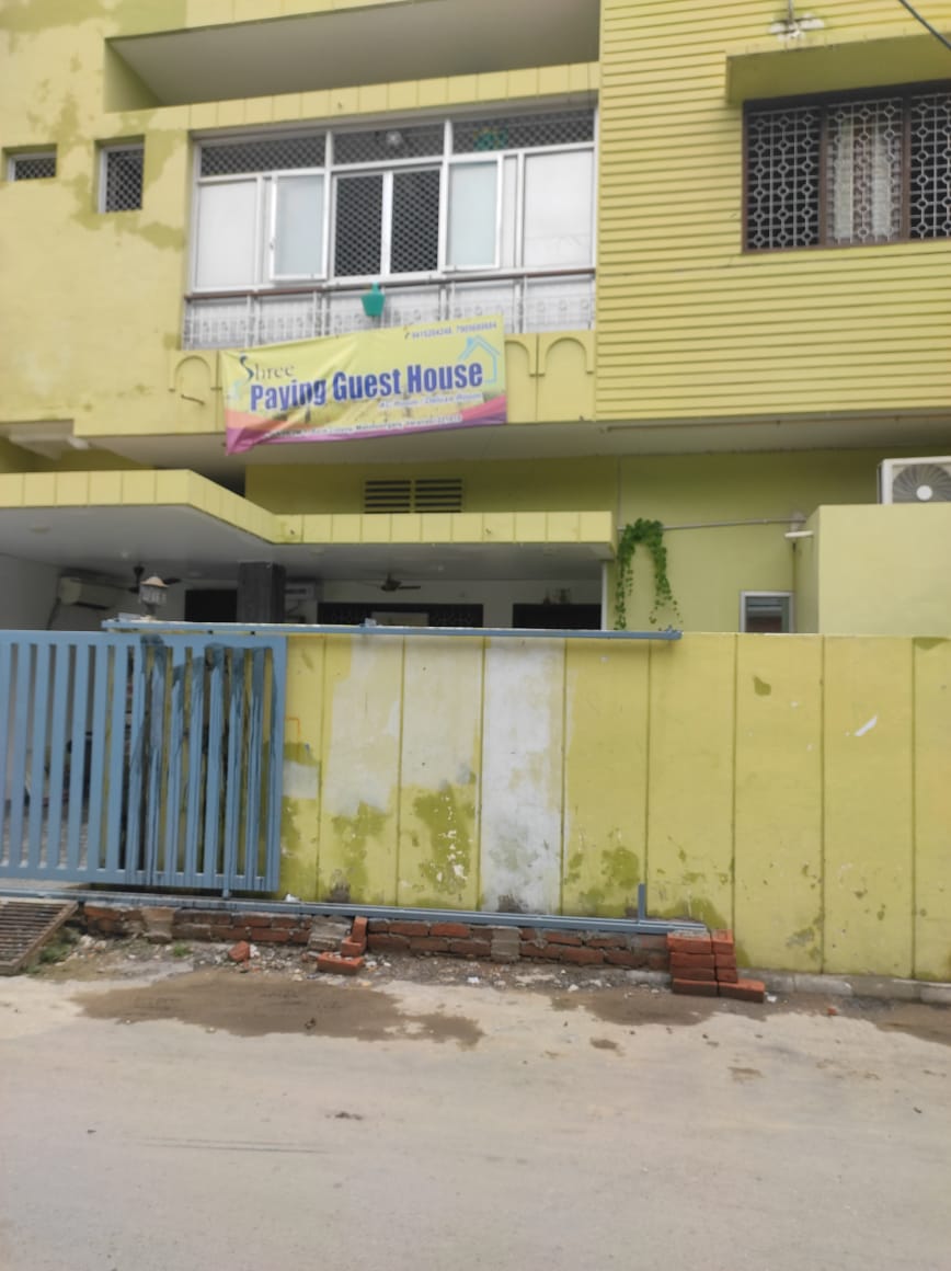 2134 square feet Individual House for sale in MADHOPUR Varanasi — photo 2