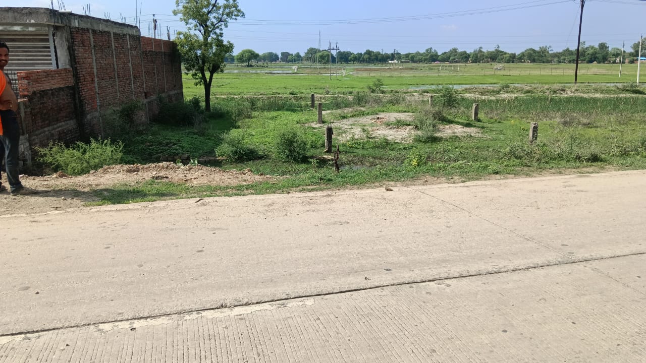 2100 square feet Plot for sale in Teonthar