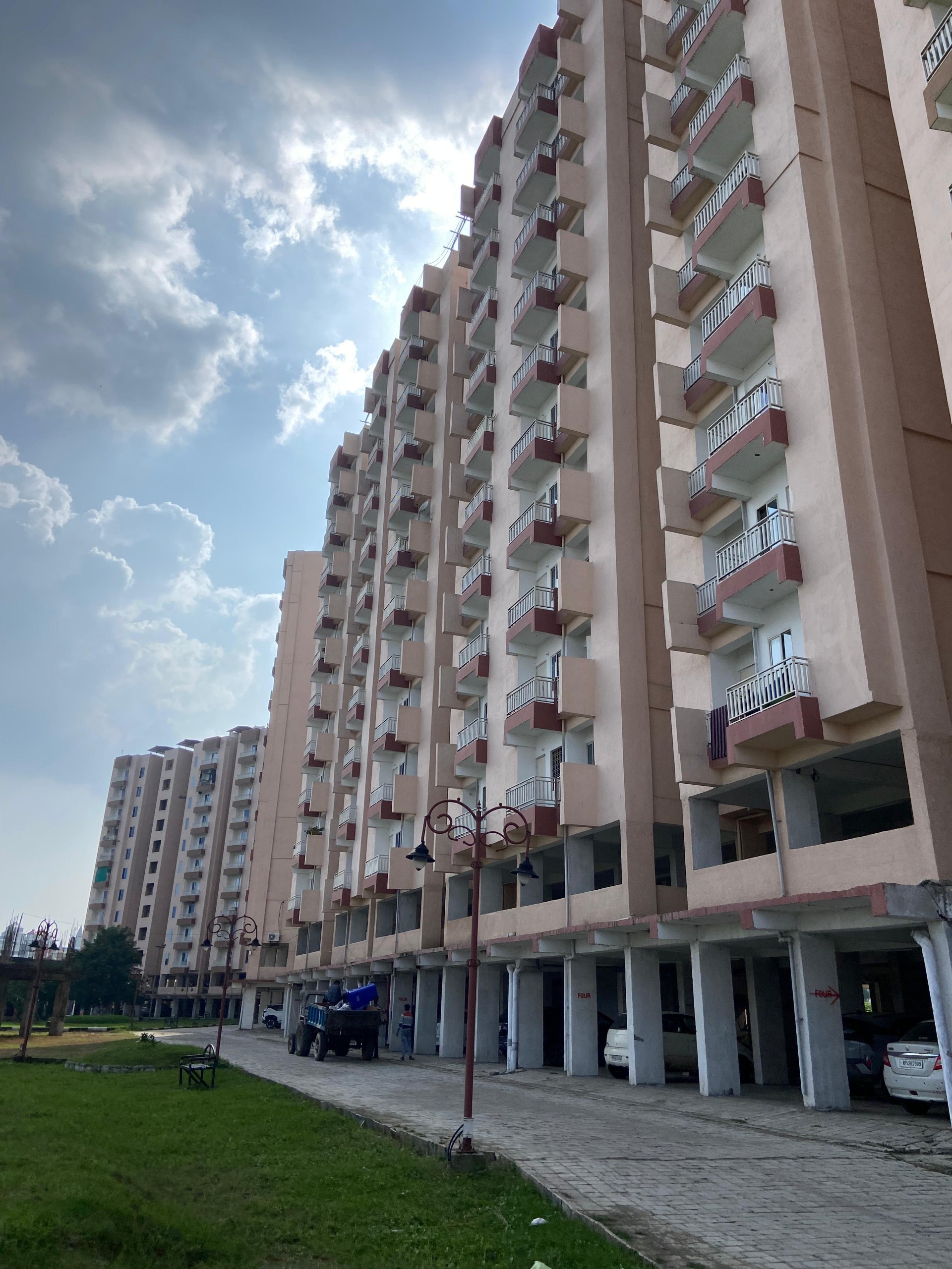 811 square feet Flat for sale in Bhopal — photo 3