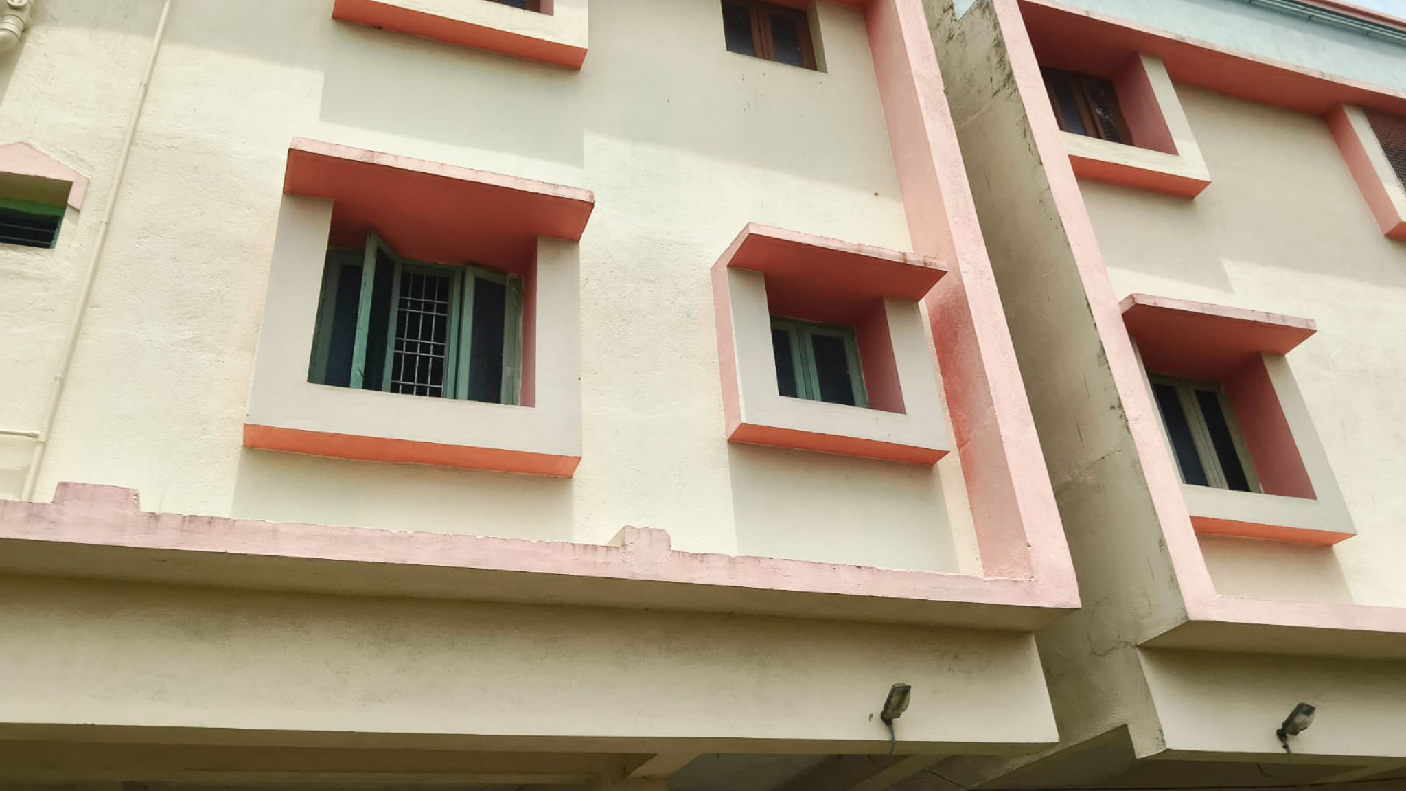 2 BHK Flat for sale in NA, Mudichur Chennai
