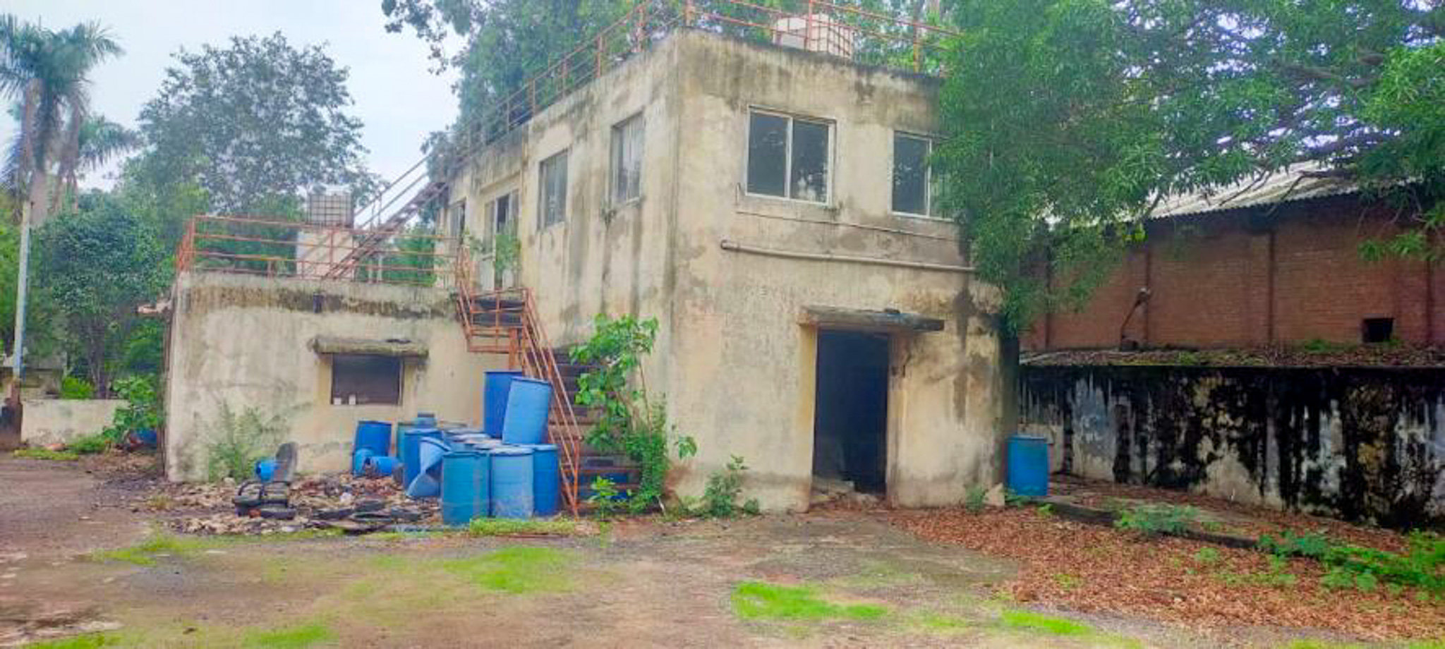 Industrial Plot with Factory Building for sale in GIDC industrial estate Phase-I Naroda Ahmedabad Ahmedabad — photo 2