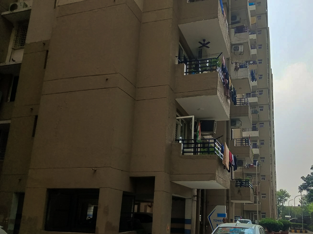 4 BHK Flat for sale in STELLAR JEEVAN, Bisrakh, Greater Noida Greater Noida — photo 8