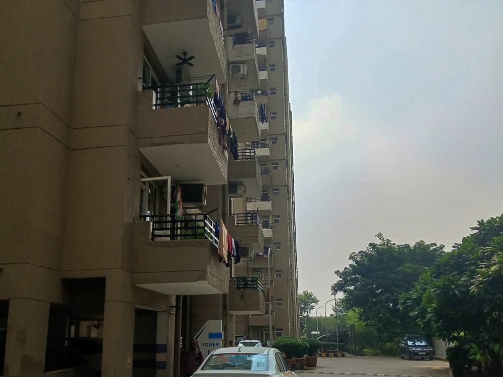 4 BHK Flat for sale in STELLAR JEEVAN, Bisrakh, Greater Noida Greater Noida — photo 5