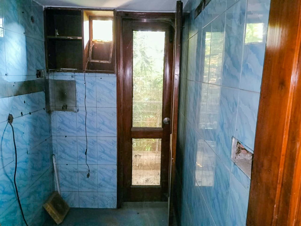 2 BHK Flat for sale in H -5 second floor Block H South Ext New Delhi, South Extention Part-1 New Delhi New Delhi — photo 2