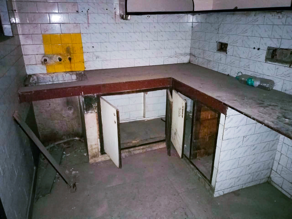 2 BHK Flat for sale in H -5 second floor Block H South Ext New Delhi, South Extention Part-1 New Delhi New Delhi — photo 5