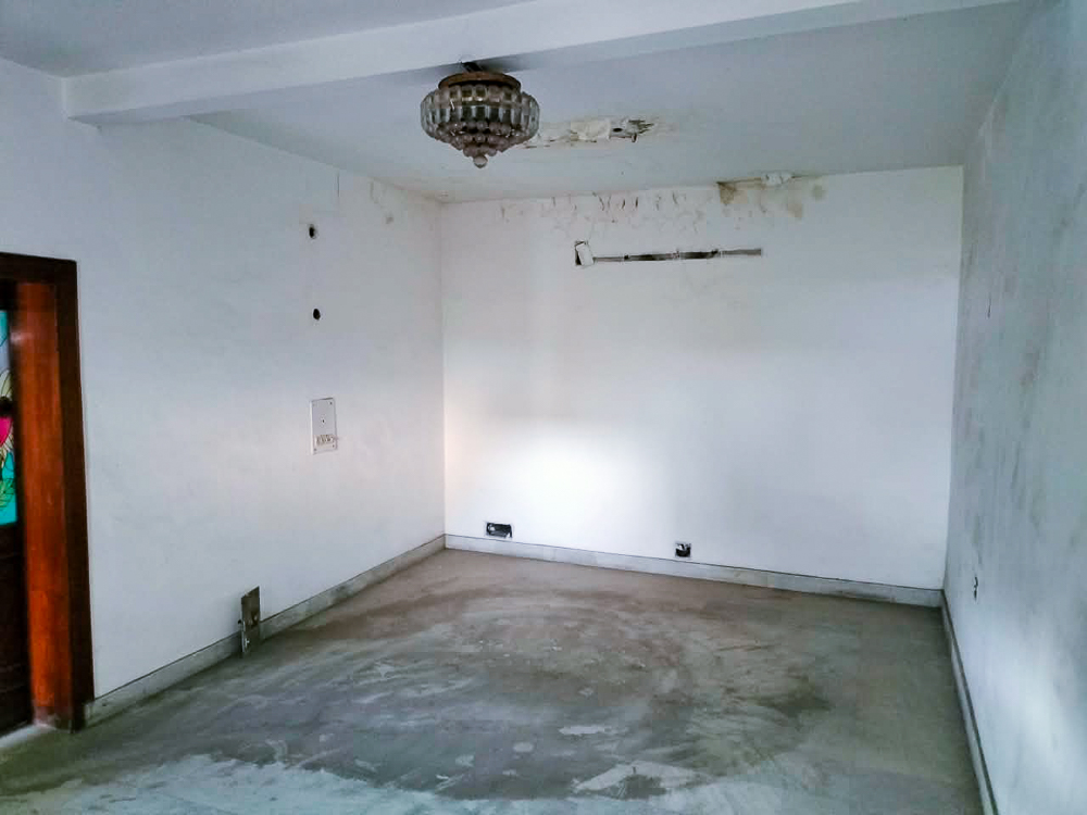 2 BHK Flat for sale in H -5 second floor Block H South Ext New Delhi, South Extention Part-1 New Delhi New Delhi — photo 6