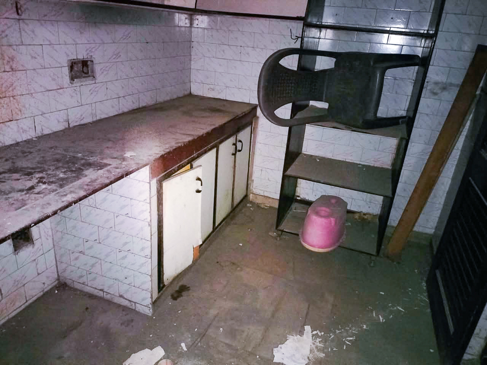 2 BHK Flat for sale in H -5 second floor Block H South Ext New Delhi, South Extention Part-1 New Delhi New Delhi — photo 8