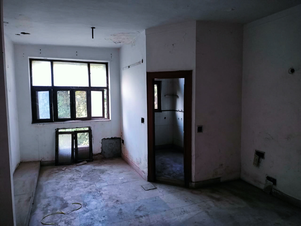 2 BHK Flat for sale in H -5 second floor Block H South Ext New Delhi, South Extention Part-1 New Delhi New Delhi — photo 12