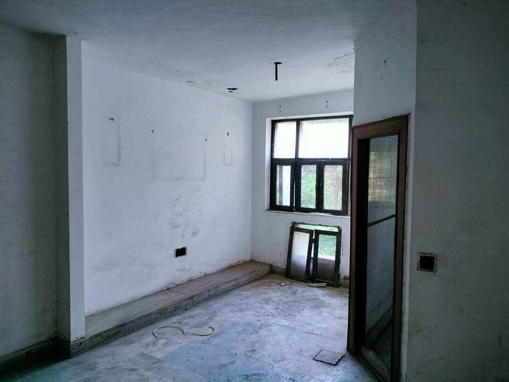 2 BHK Flat for sale in H -5 second floor Block H South Ext New Delhi, South Extention Part-1 New Delhi New Delhi — photo 14
