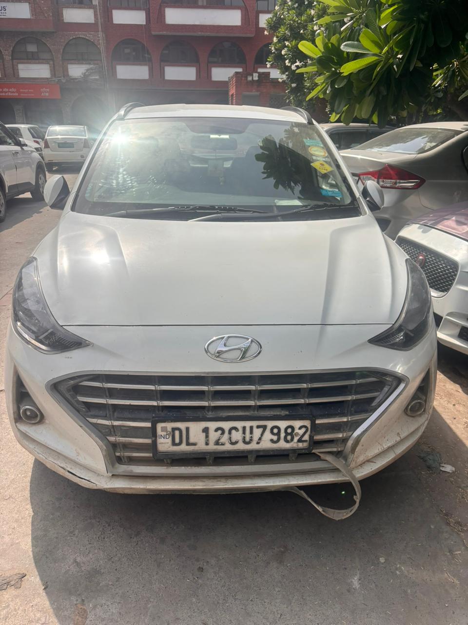 2022 Hyundai Grand i10 NIOS Sportz 1.2 Petrol MT Hatchback 55844 km 4 years for sale in SDMC Parking New Delhi — photo 3