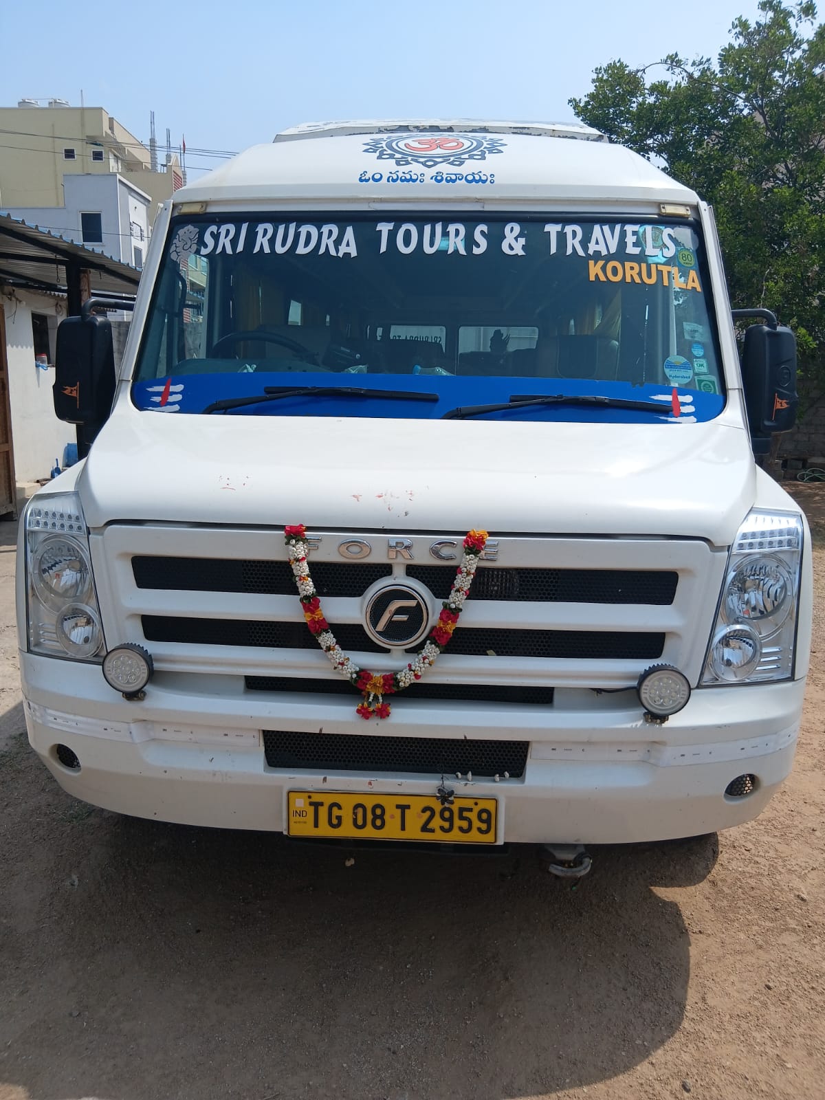 2024 Force Motors Traveller 3700WB/20-Seater Bus 52996 km 2 years for sale in ASA ASSOCIATES Hyderabad — photo 3