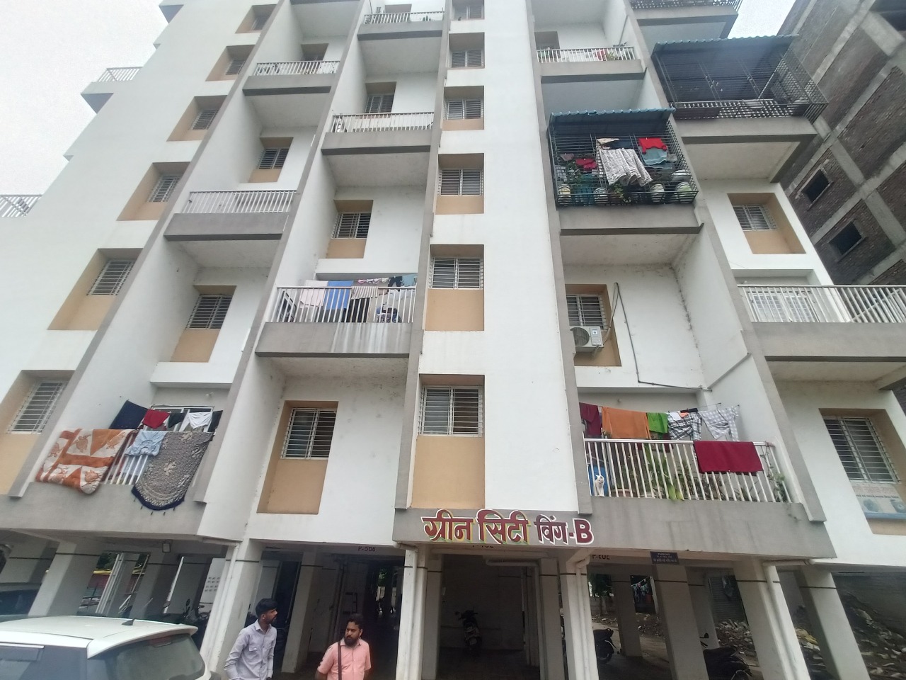 Flat for sale in Pune — photo 1