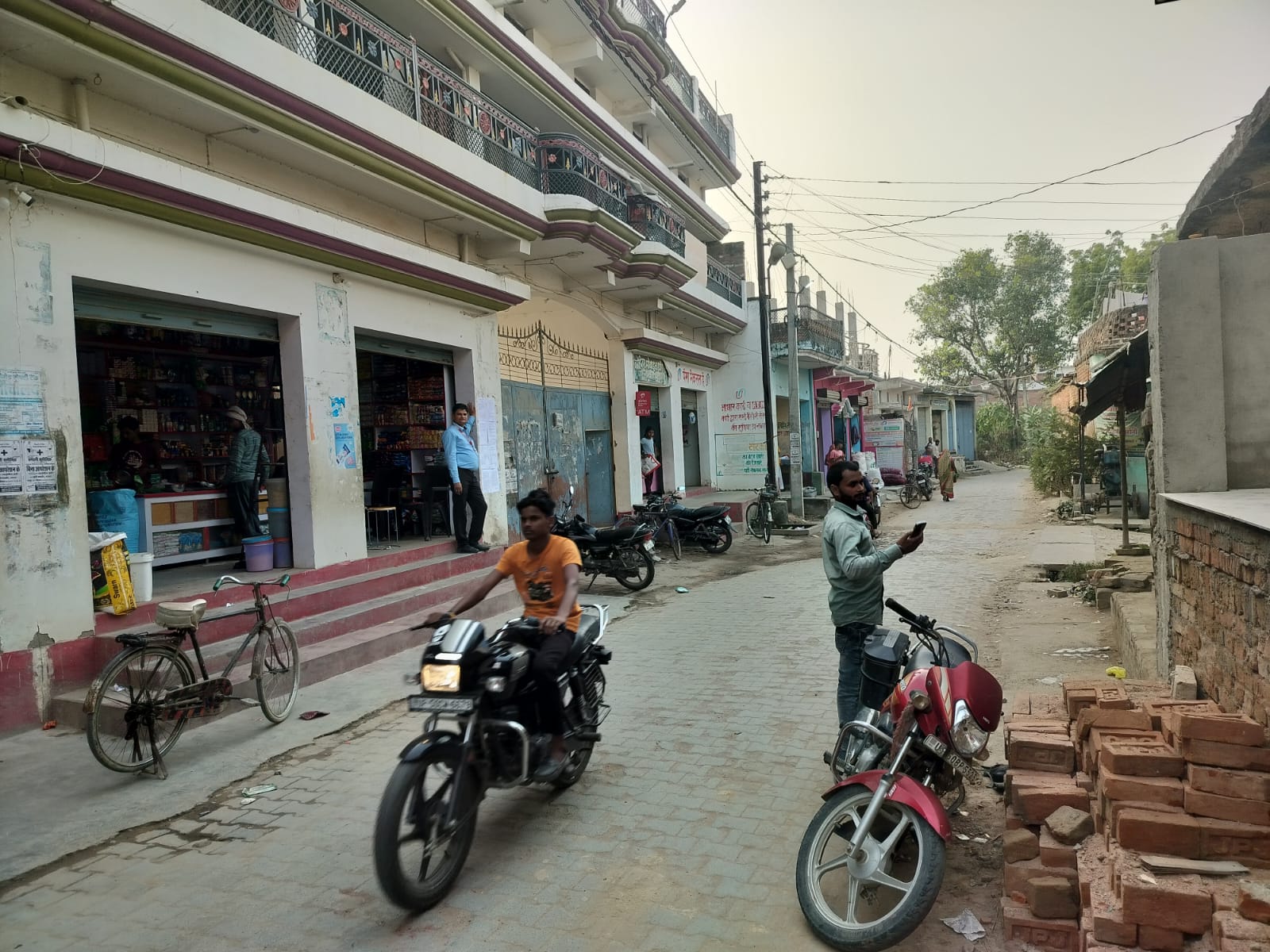 Individual House for sale in Tehsil Burhanpur Azamgarh — photo 1