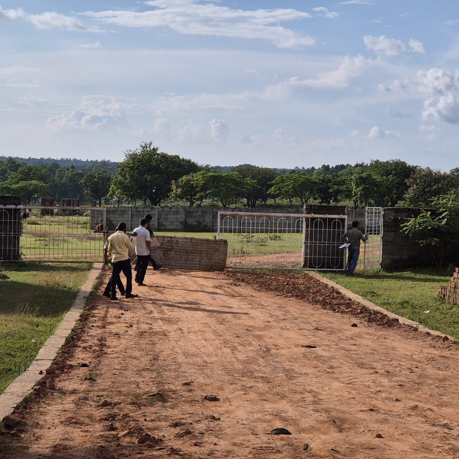 OTHERS USES- EDUCATIONAL INSTITUTE AND VACANT LAND for sale in Meru — photo 8