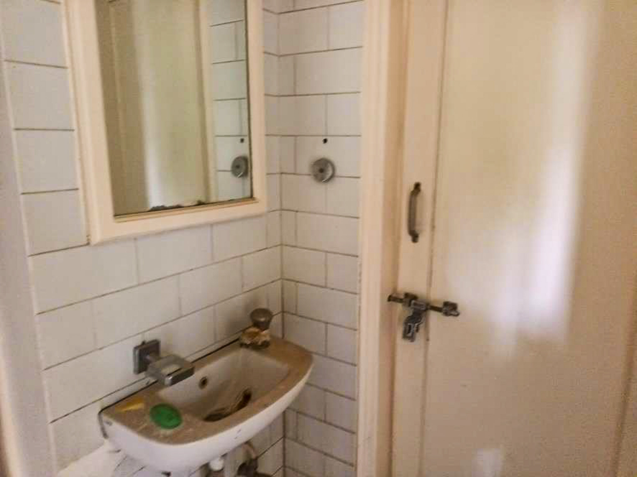 5 BHK Villa for sale in Shree Cooperative Housing Society Ltd., Vadodara Vadodara — photo 8