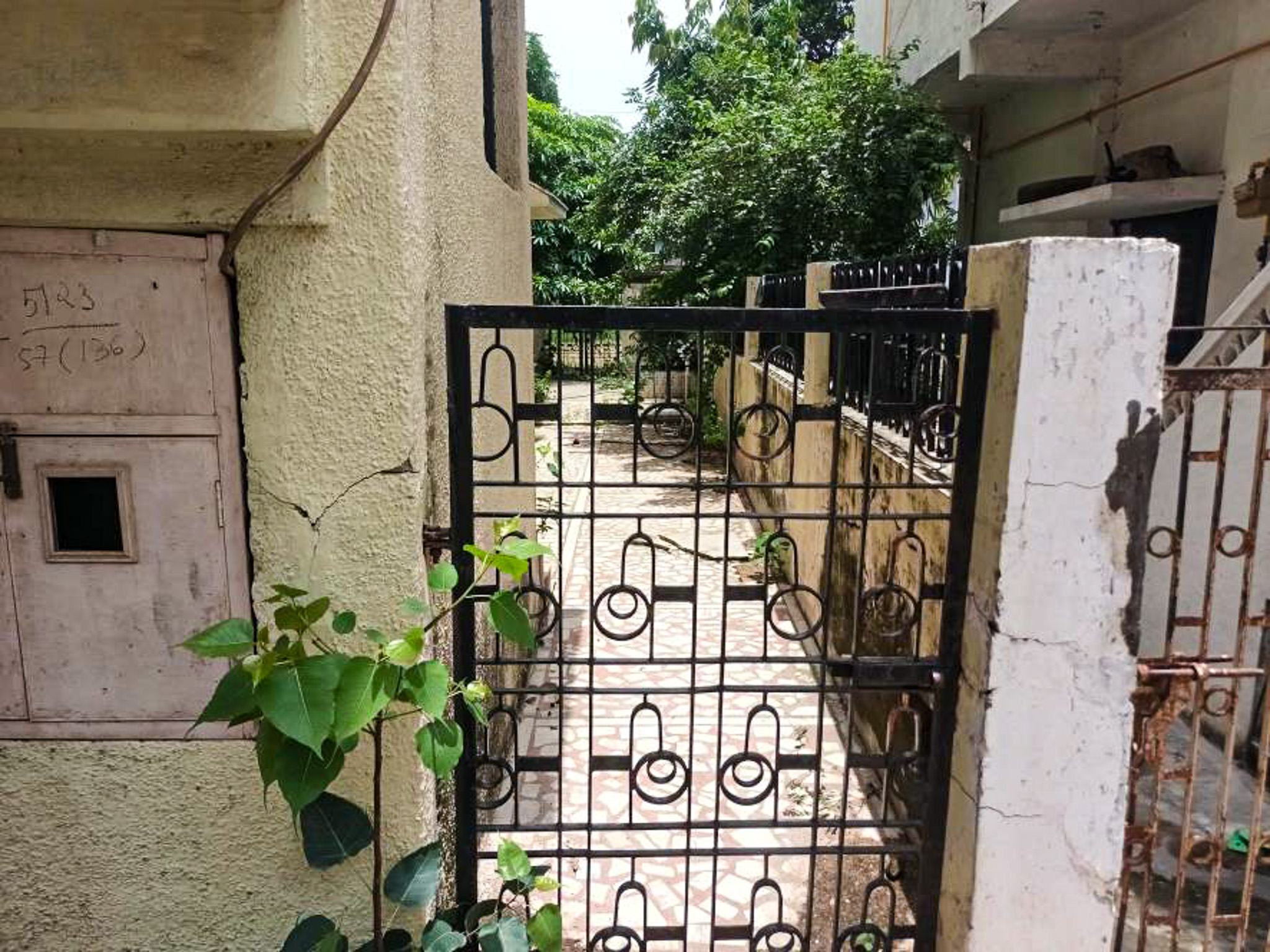 5 BHK Villa for sale in Shree Cooperative Housing Society Ltd., Vadodara Vadodara — photo 13