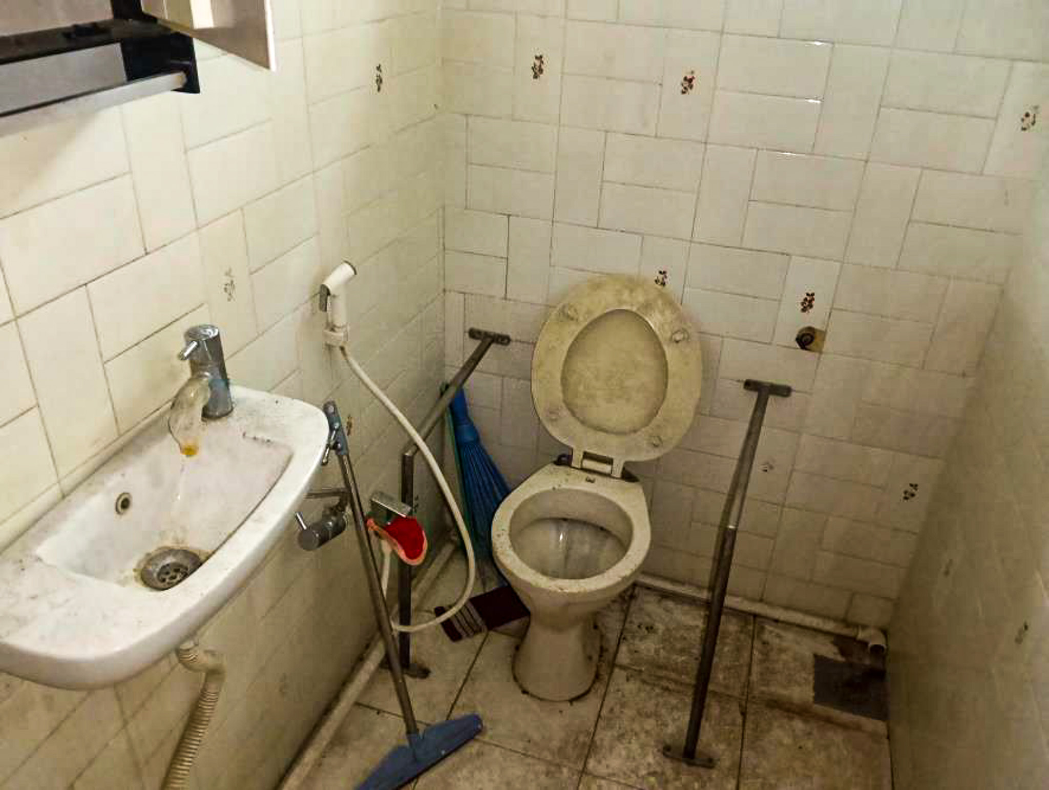 5 BHK Villa for sale in Shree Cooperative Housing Society Ltd., Vadodara Vadodara — photo 1