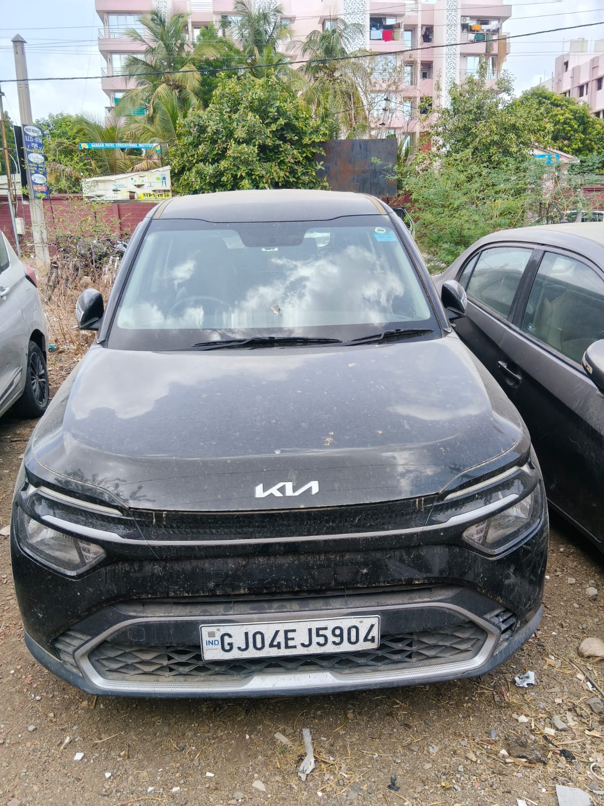 2024 Kia Carens Premium MPV 34116 km 2 years for sale in KALIYABID Bhavnagar — photo 2