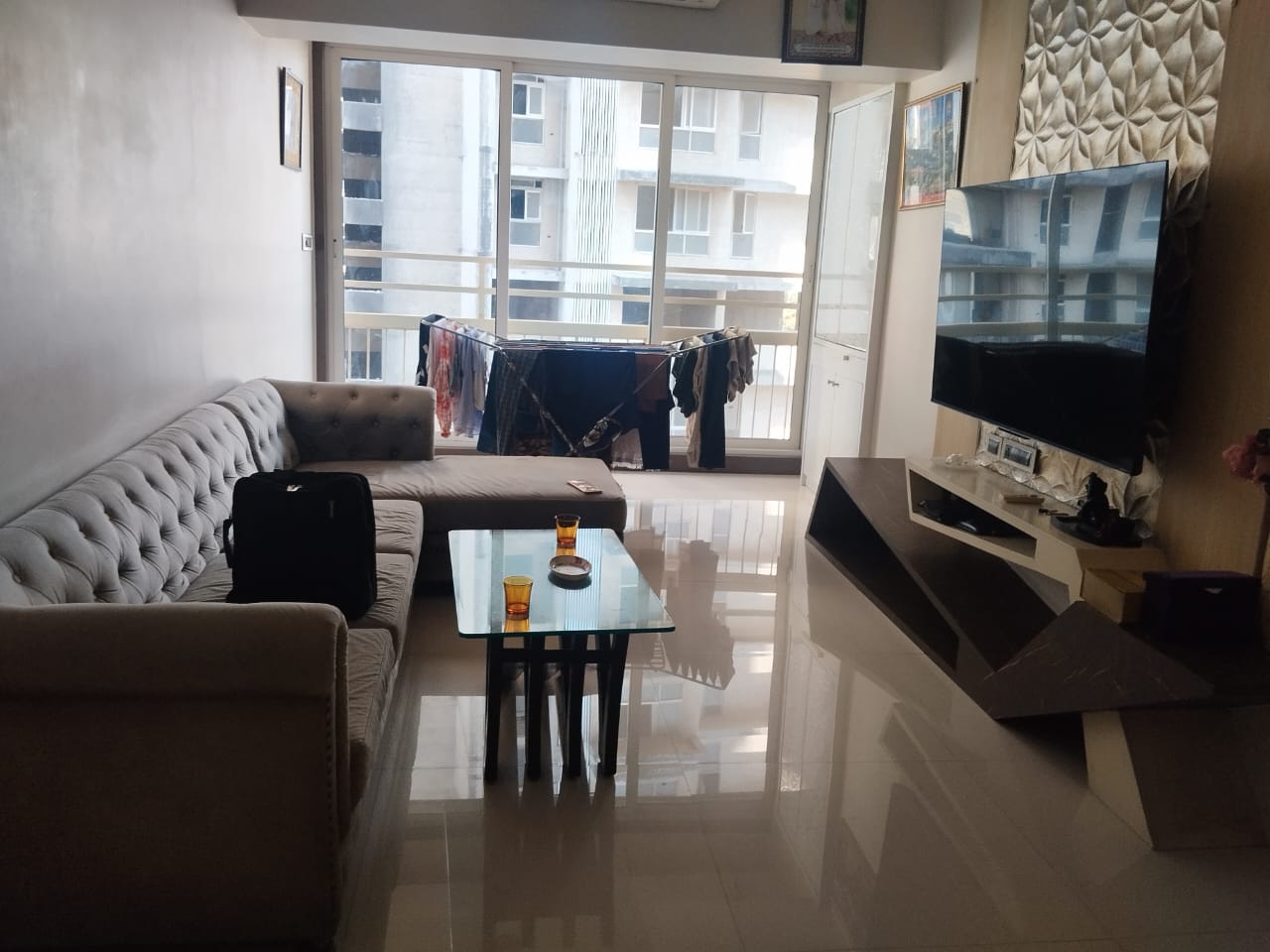 927 square feet Flat for sale in MULUND WEST Mumbai — photo 5