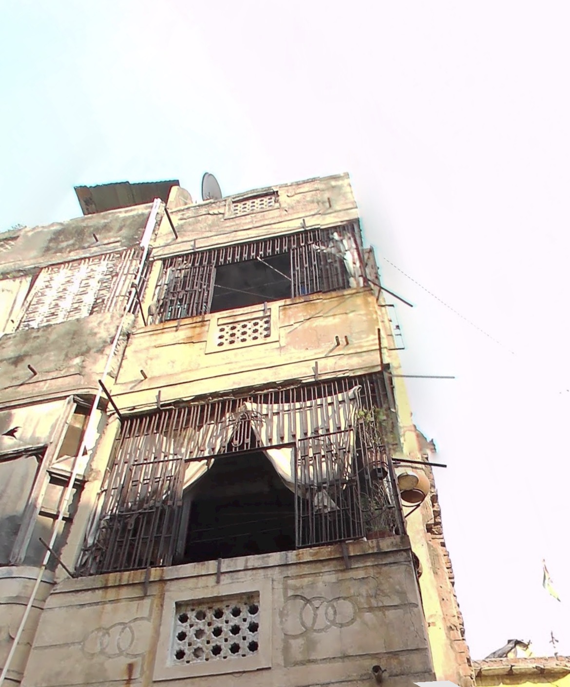 117 square meter Individual House for sale in Dabgarwad, Kalupur Ahmedabad